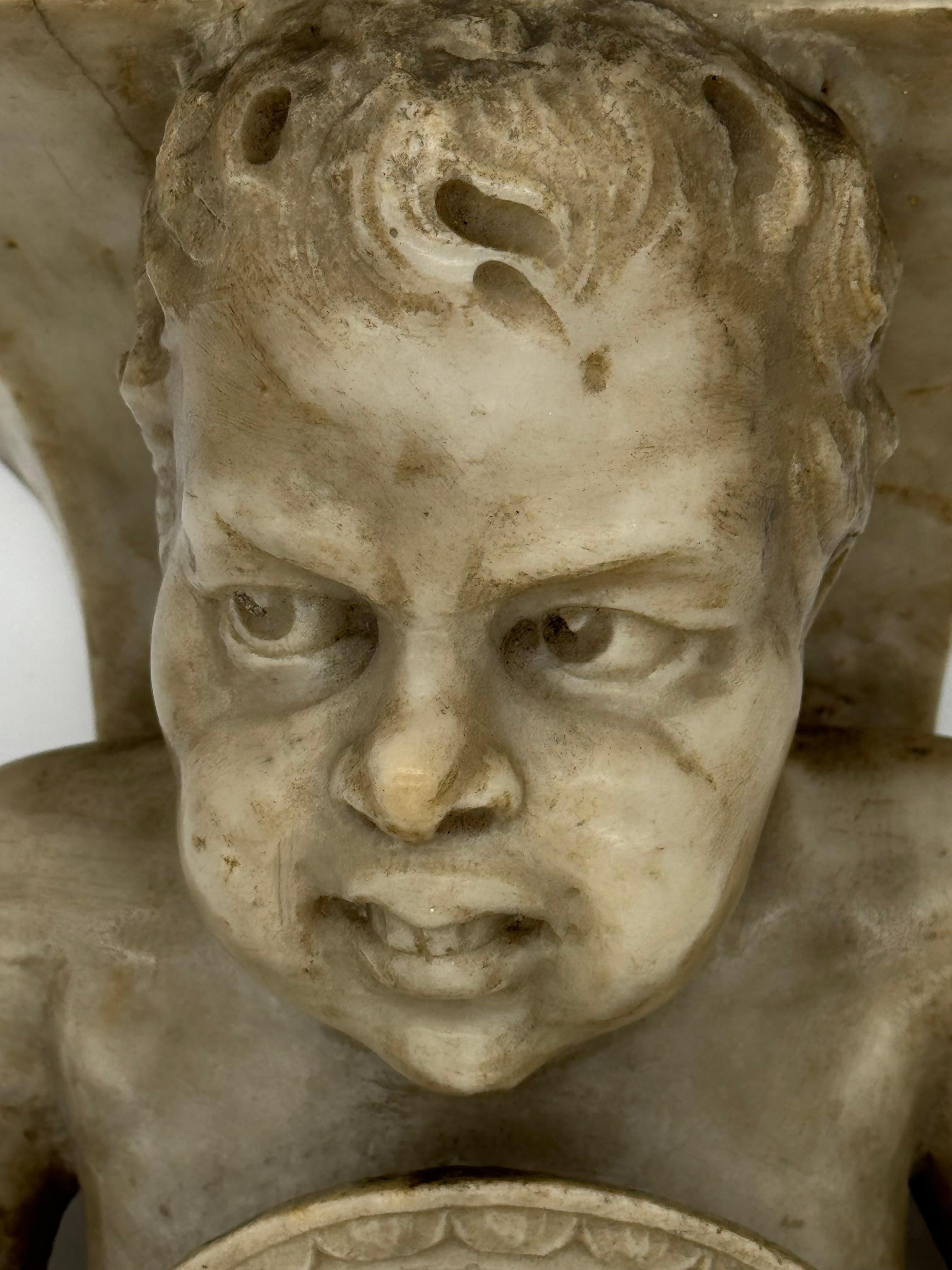 XVIIIe siècle Appliques murales en marbre sculpté avec chérubins, début du 19e siècle, Italie en vente