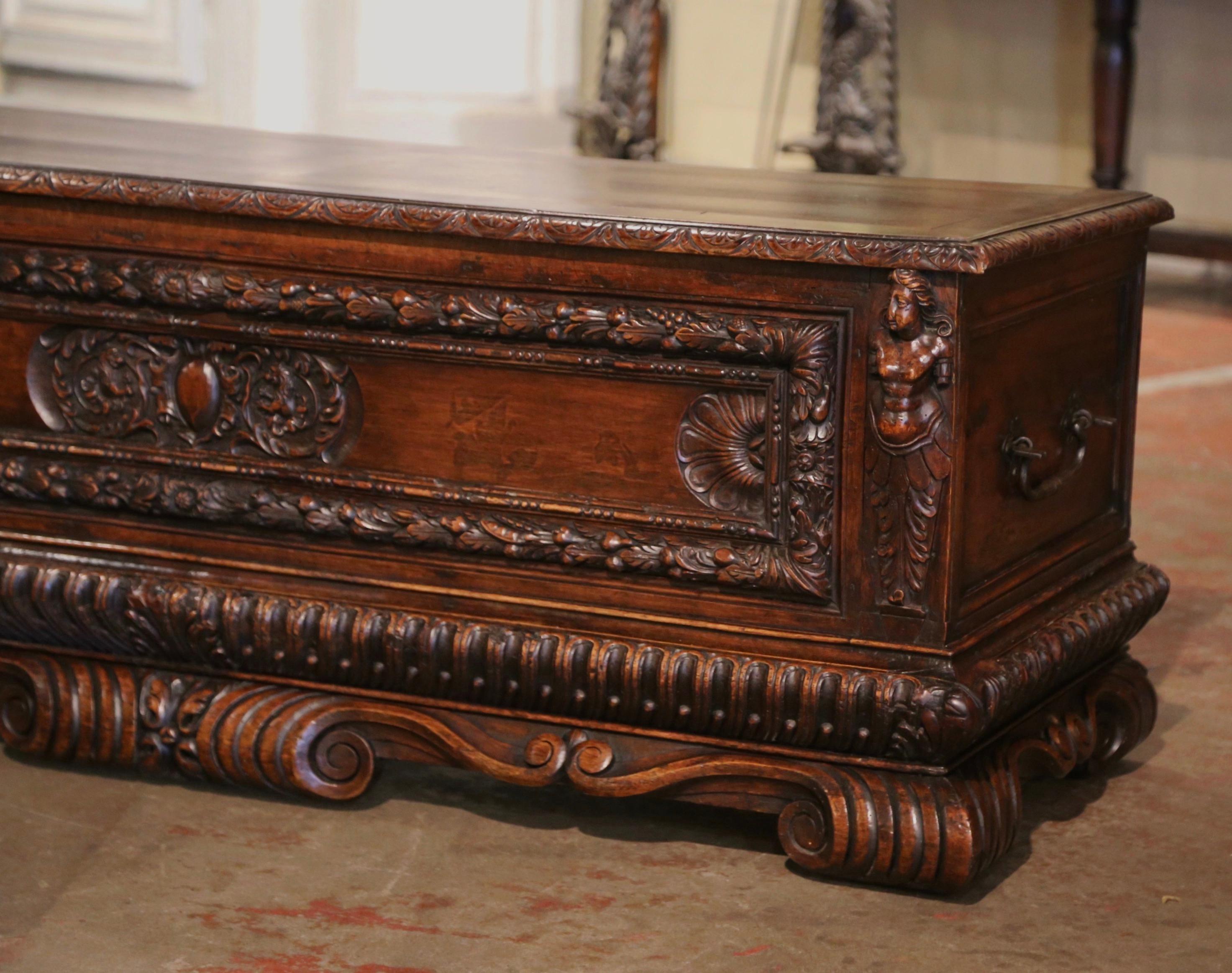 Gilt Early 19th Century Italian Carved Walnut 