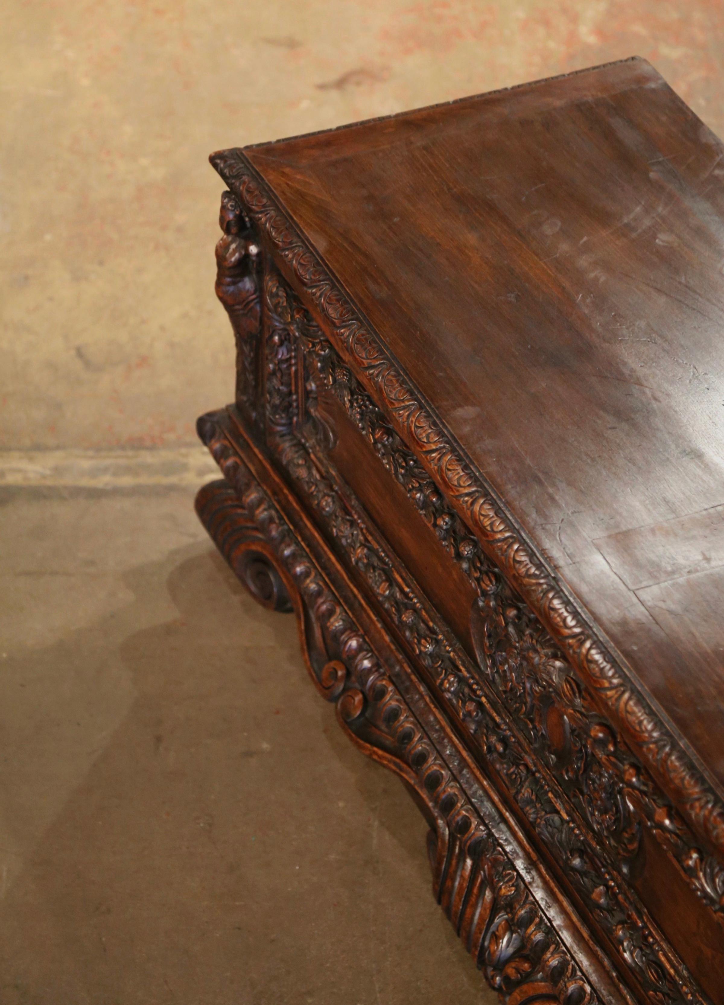 Early 19th Century Italian Carved Walnut 