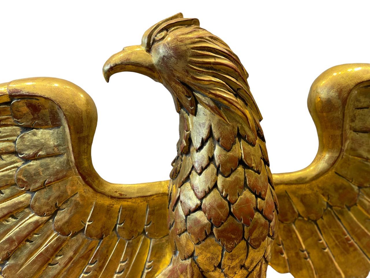 Early 19th Century Italian Carved Wood Gold Gilded Eagle For Sale 6