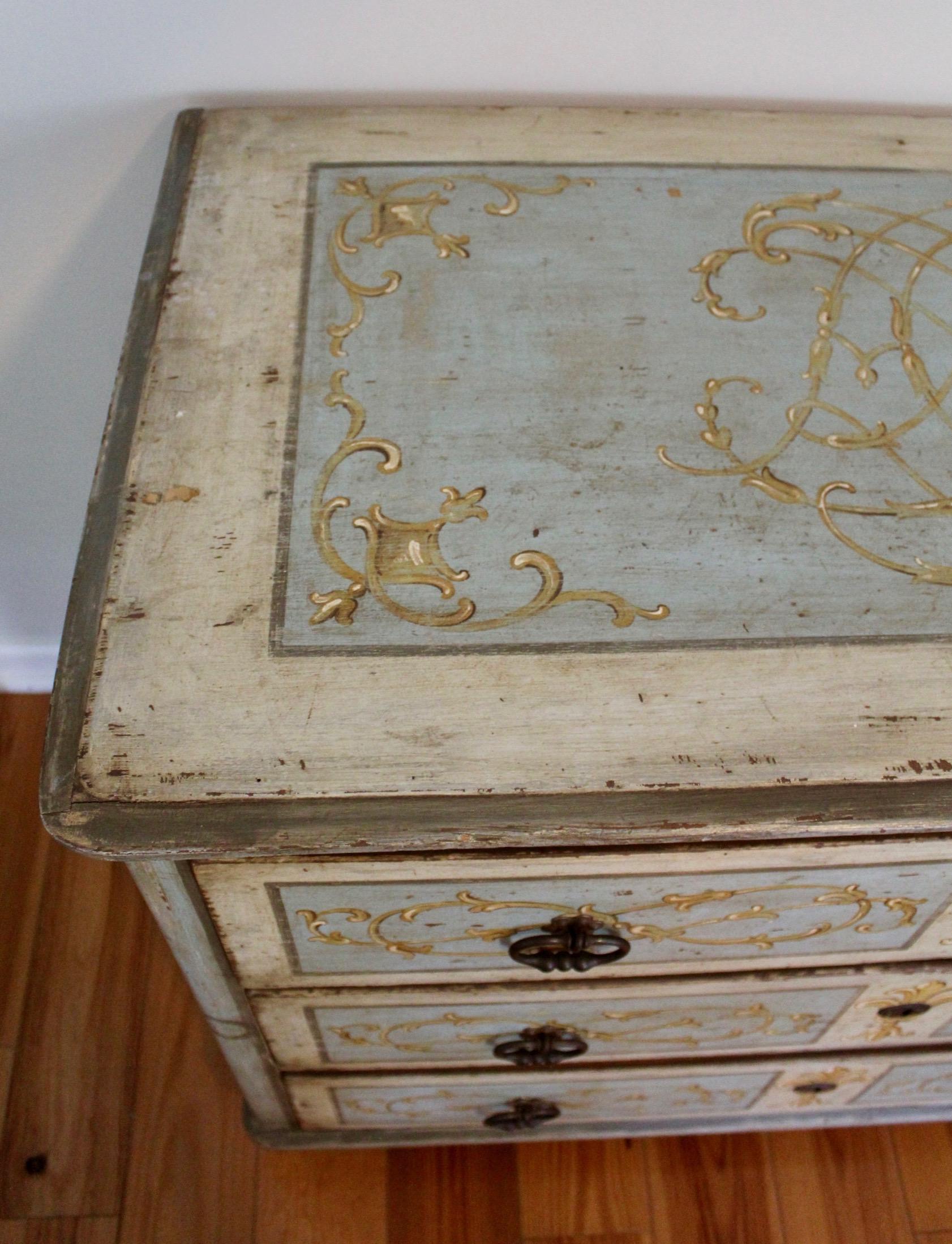 Other Early 19th Century Italian Commode or Chest of Drawers For Sale