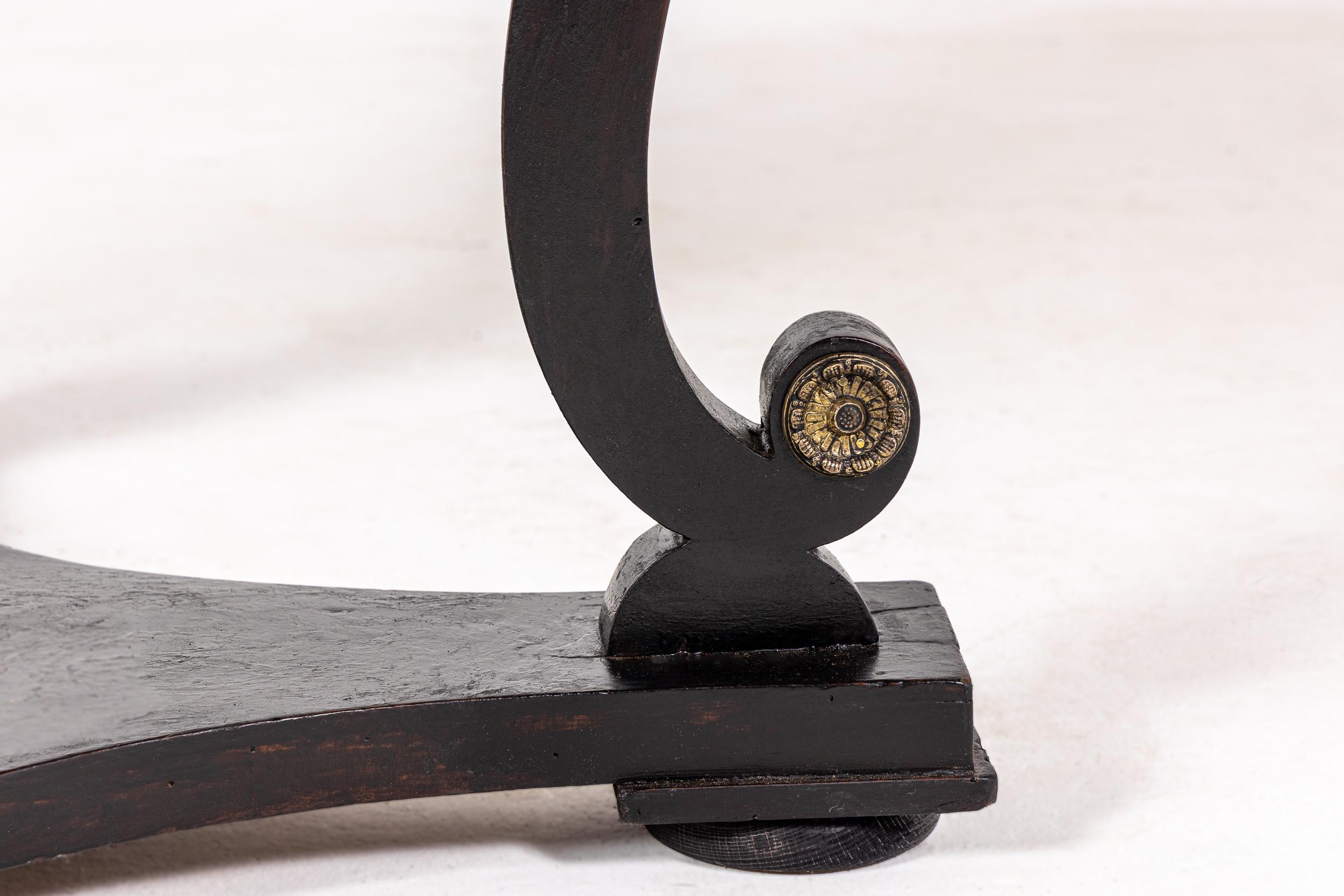 Early 19th Century Italian Ebonised Centre Table For Sale 2
