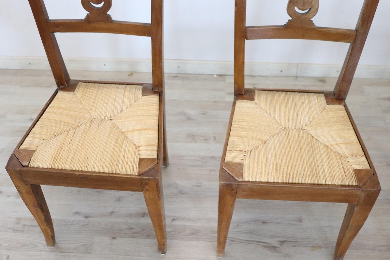 Early 19th Century Italian Empire Carved Walnut Wood Four Antique Chairs For Sale 4