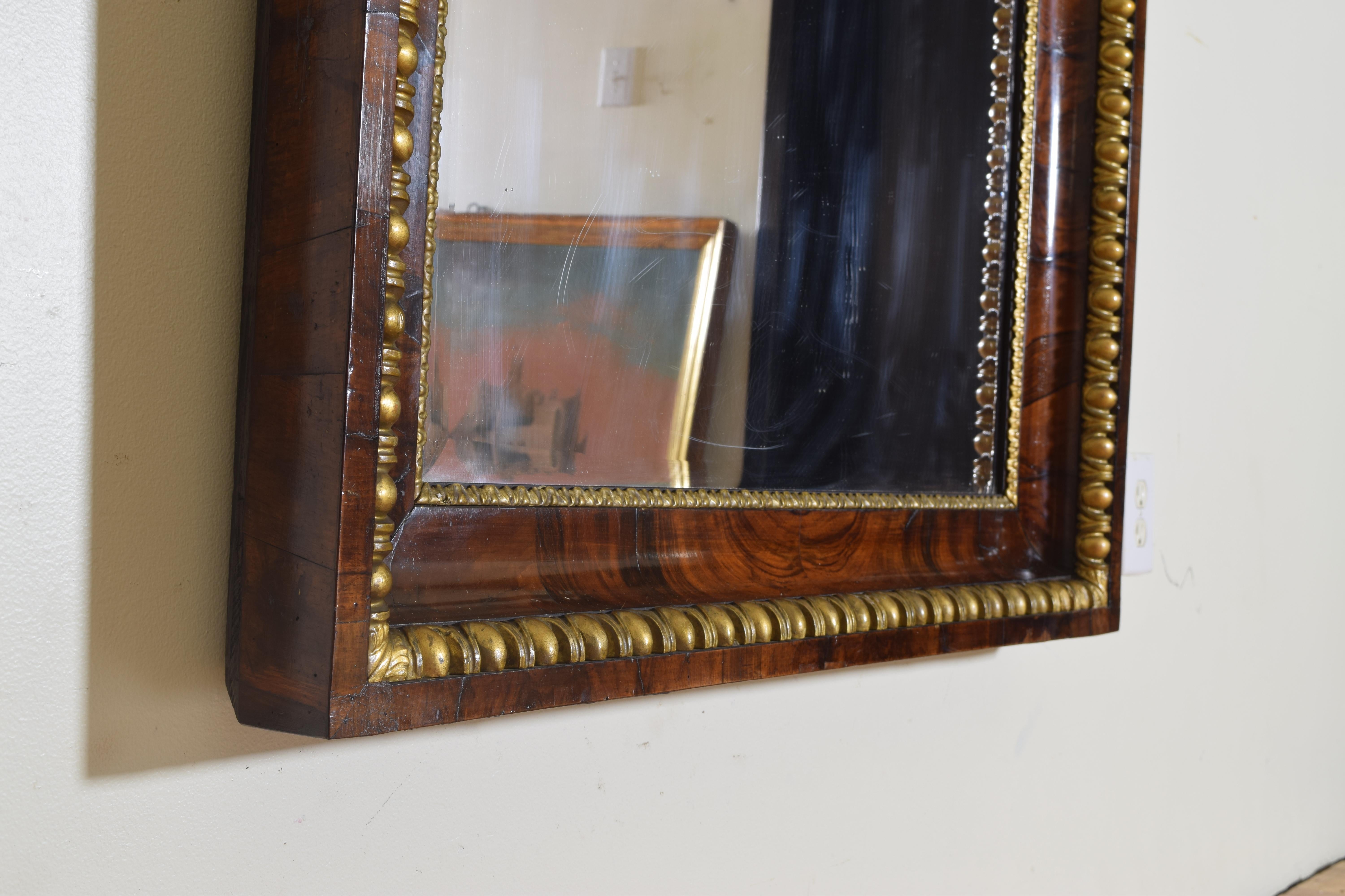 Early 19th Century Italian Empire Veneered Walnut and Giltwood Mirror 3