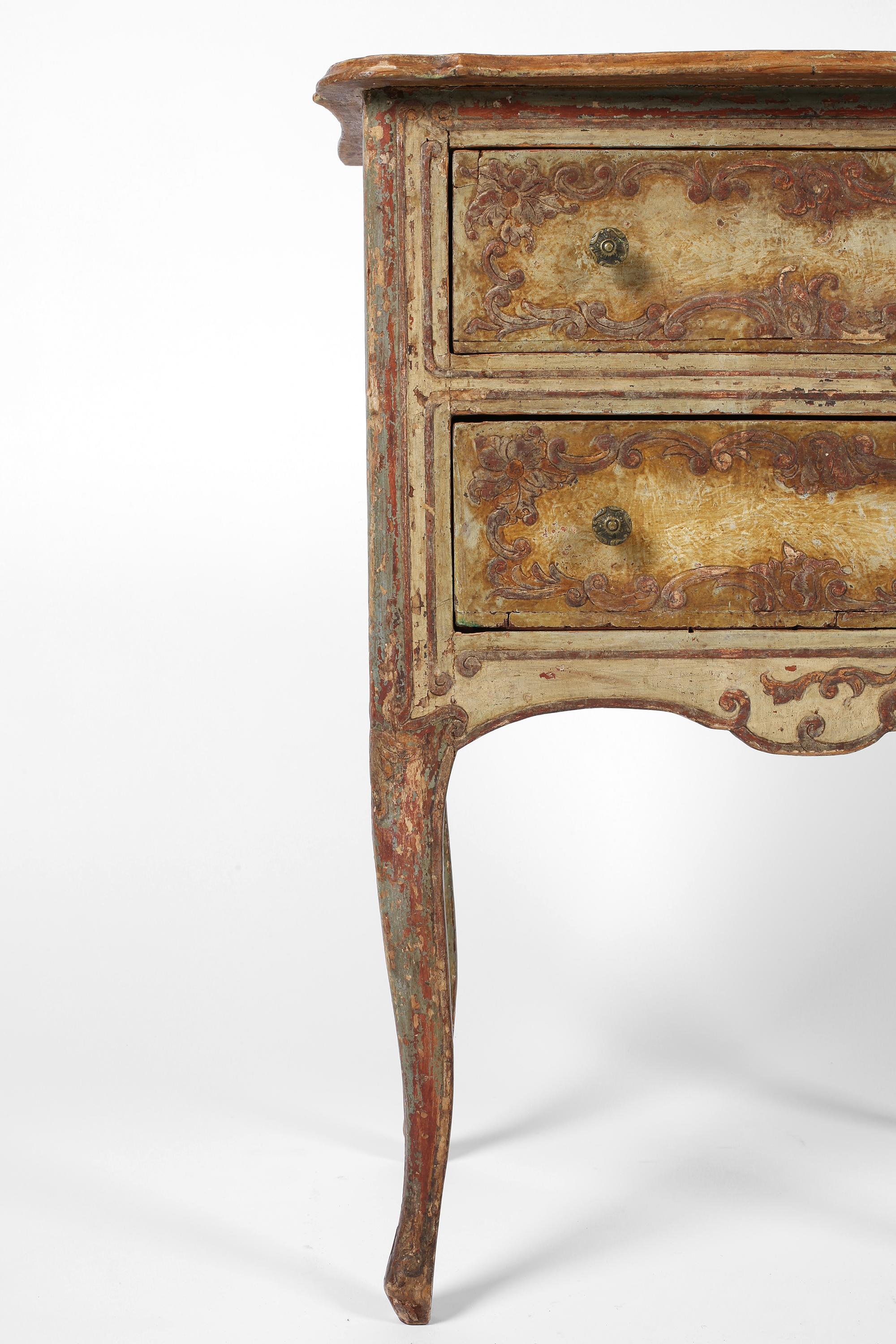 Early 19th Century Italian Florentine Painted Side Table Chest Bedside In Distressed Condition For Sale In London, GB