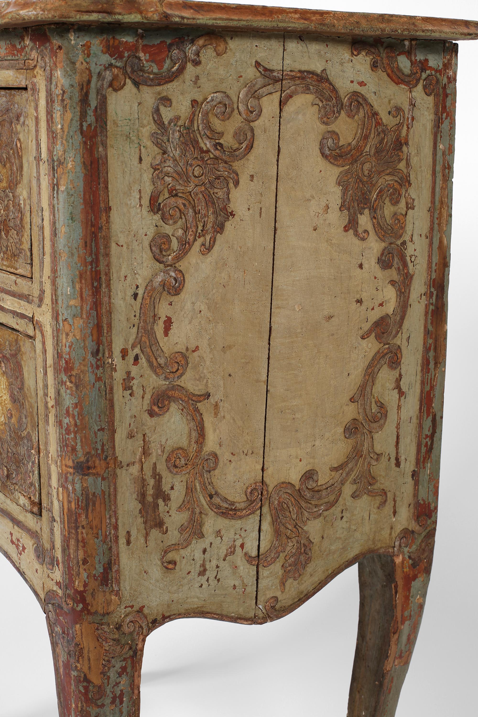 Early 19th Century Italian Florentine Painted Side Table Chest Bedside For Sale 5