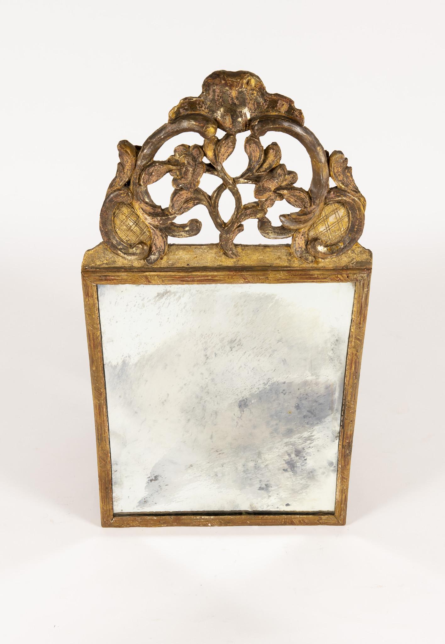 Early 19th Century Italian Giltwood Mirror 1