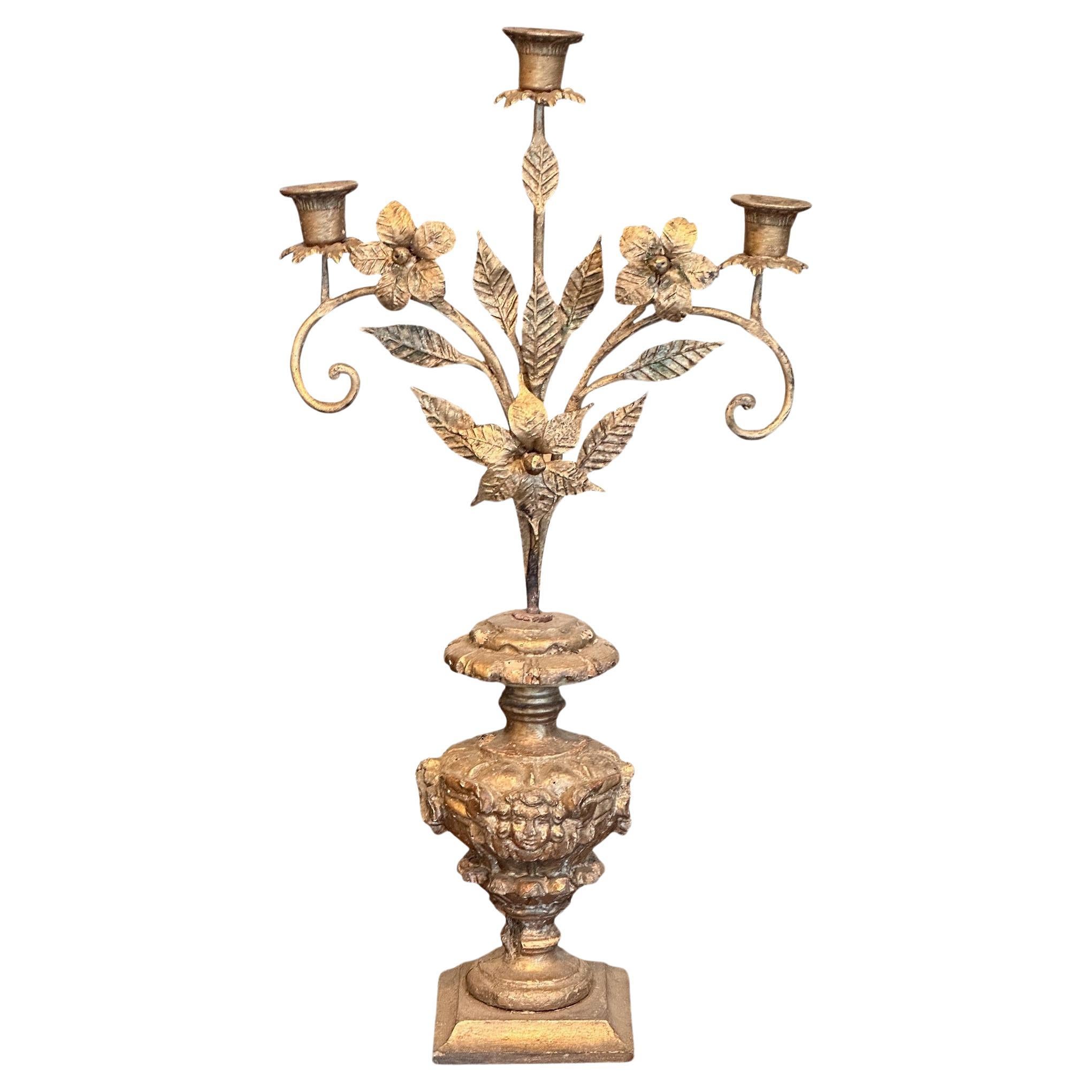 Chandelier italien en bois doré du début du 19e siècle