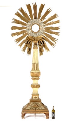 Early 19th Century Italian Giltwood Neoclassical Sunburst Monstrance