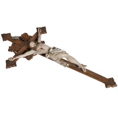 Crucifix italien du début du 19ème siècle en bois polychromé sculpté et sculpté à la main «adore »