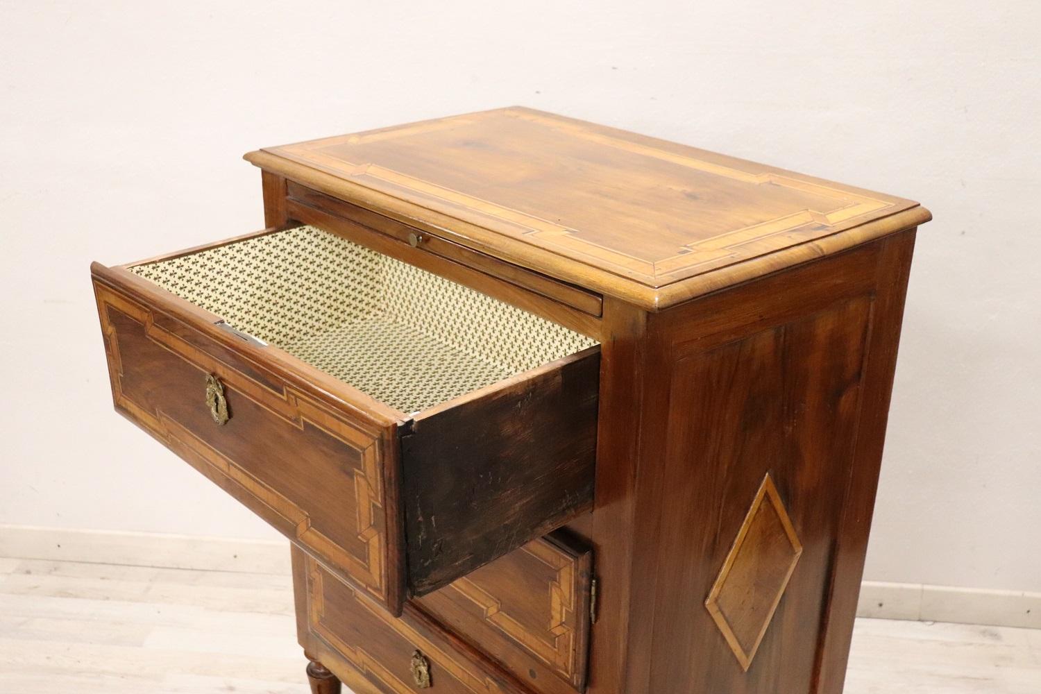 Early 19th Century Italian Louis XVI Style Inlaid Walnut Small Chest of Drawers For Sale 2
