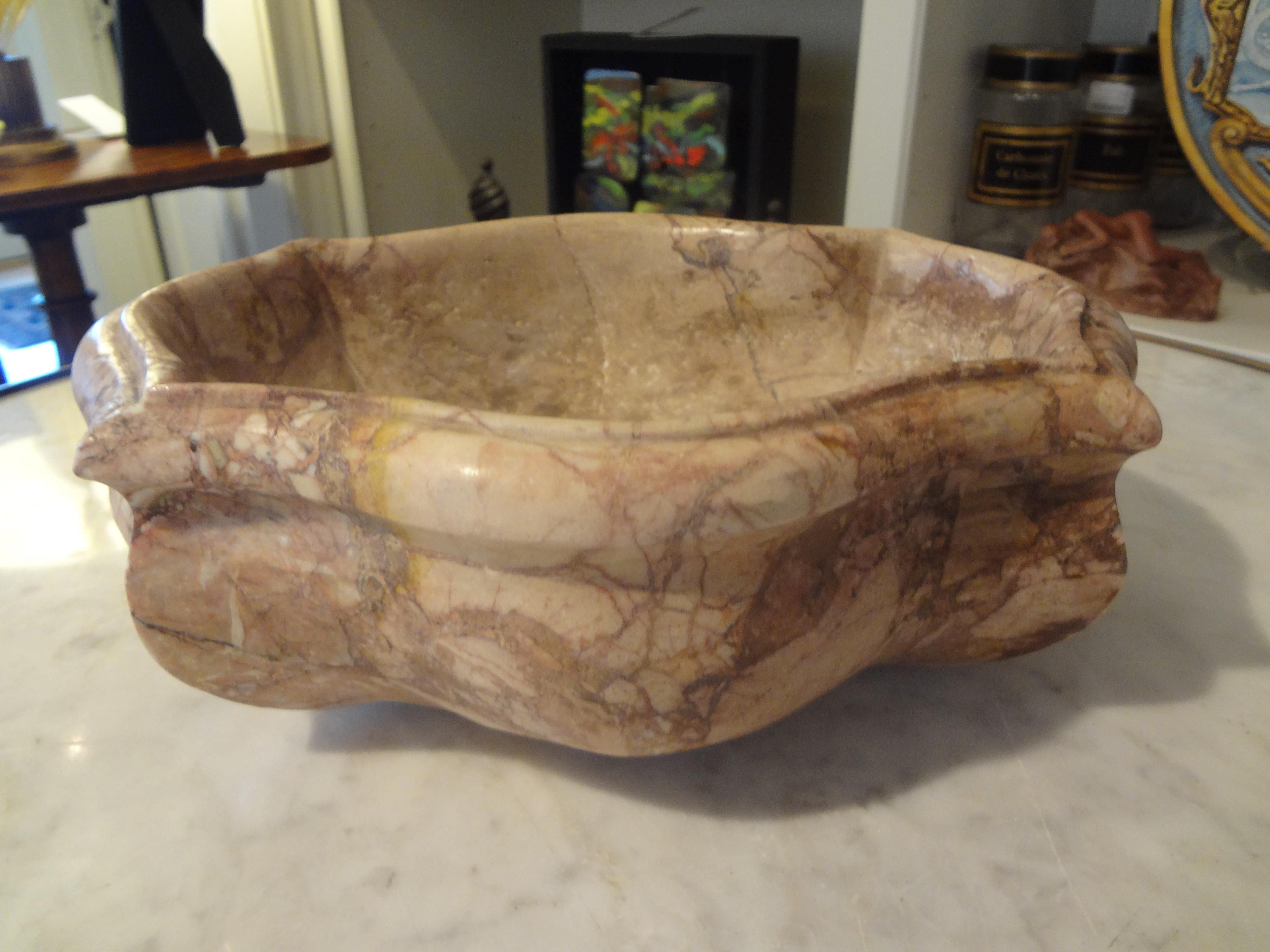 Late 18th-Early 19th Century Italian Marble Bowl 1