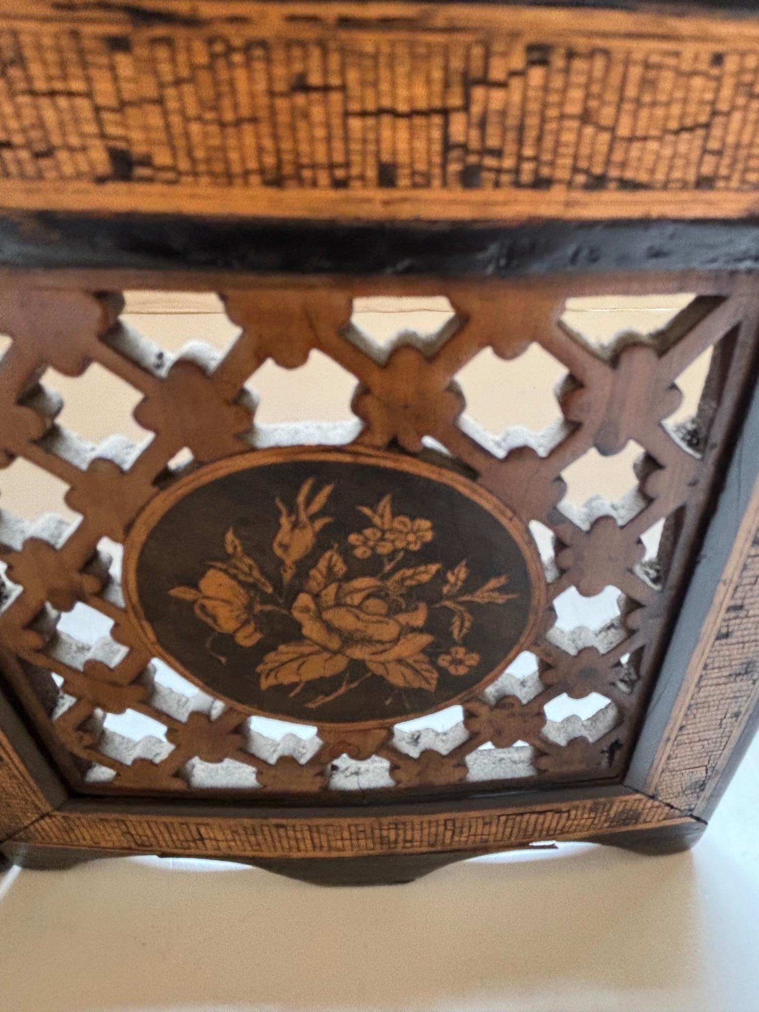 Paravento italiano a microintarsio dei primi del XIX secolo in vendita 9