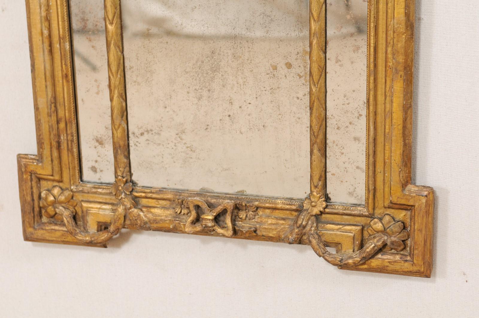 Early 19th Century Italian Neoclassical Gilt and Carved Wood Mirror 5