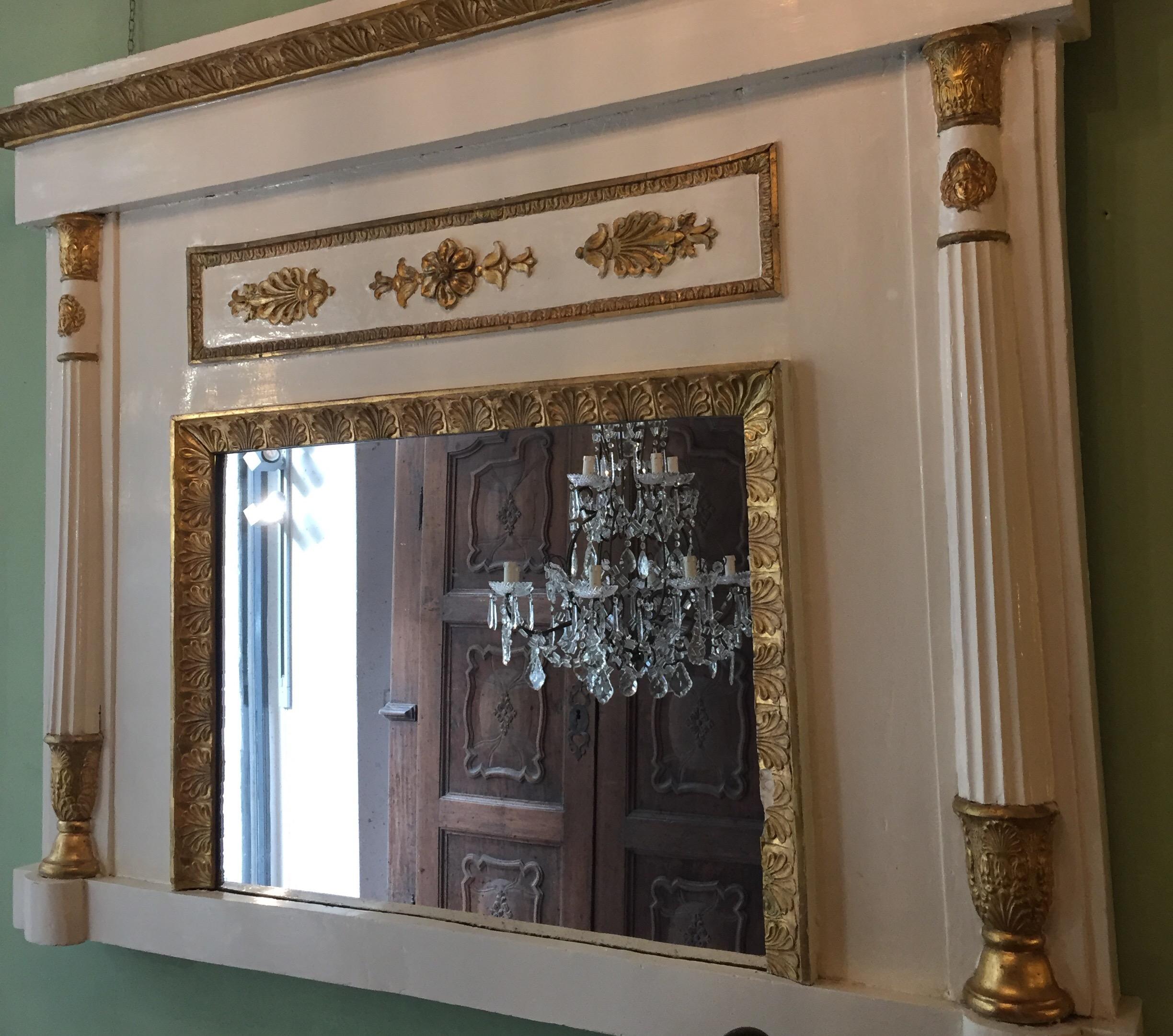 Early 19th Century Italian Neoclassical Mirror Ivory and Giltwood Overmantel  11