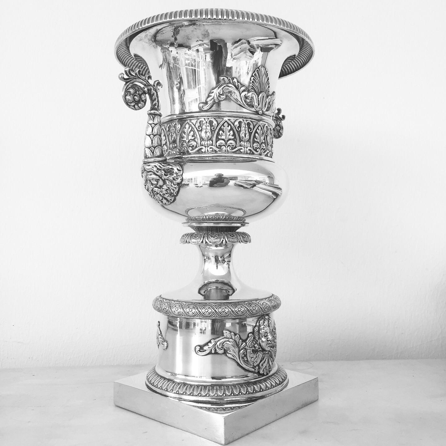 Early 19th Century Italian Neoclassical Silver Urn Vase Milan by Emanuele Caber For Sale 1
