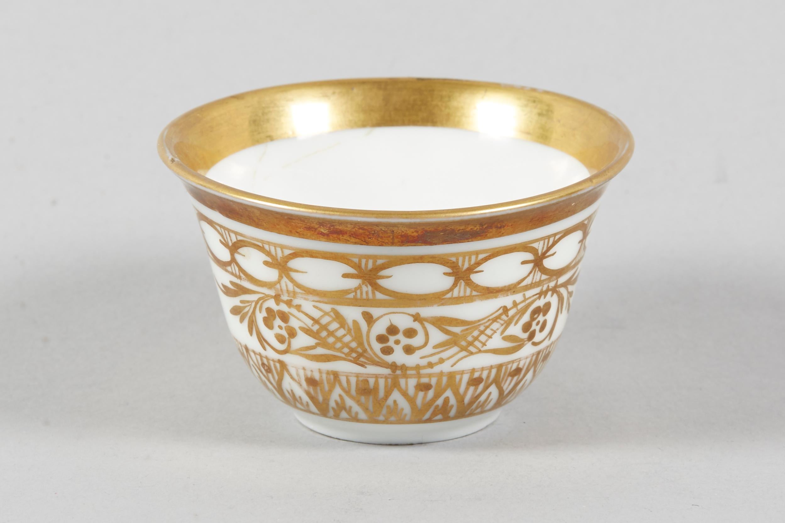Early 19th Century Italian Porcelain Kiddush Cup 1