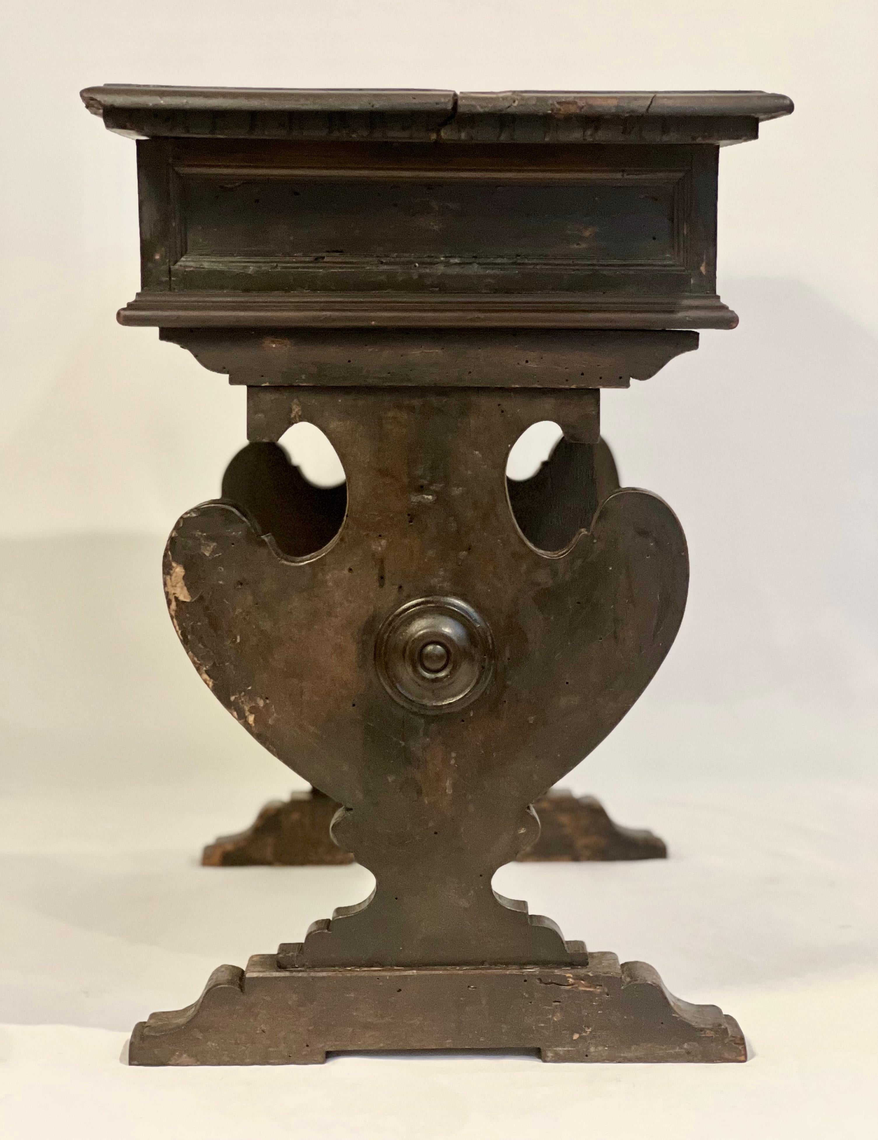 Early 19th Century Italian Renaissance Carved Oak Trestle Base Table with Patina In Good Condition For Sale In Doylestown, PA