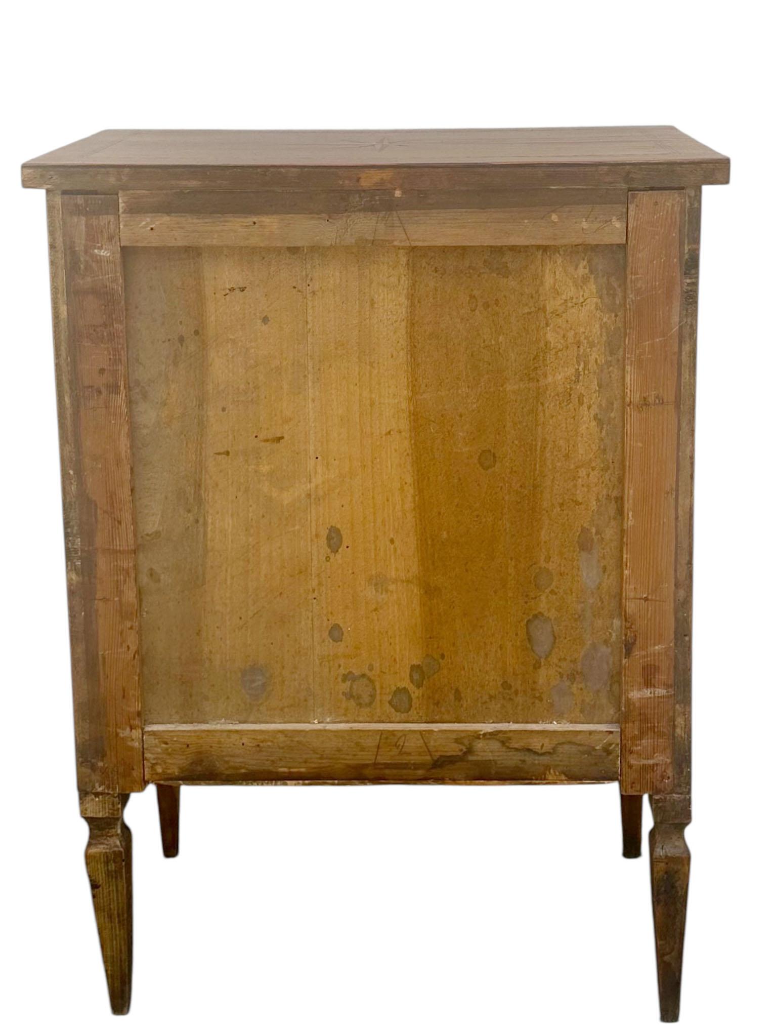 Early 19th Century Italian Three Drawer Chest with Starburst Inlay For Sale 6