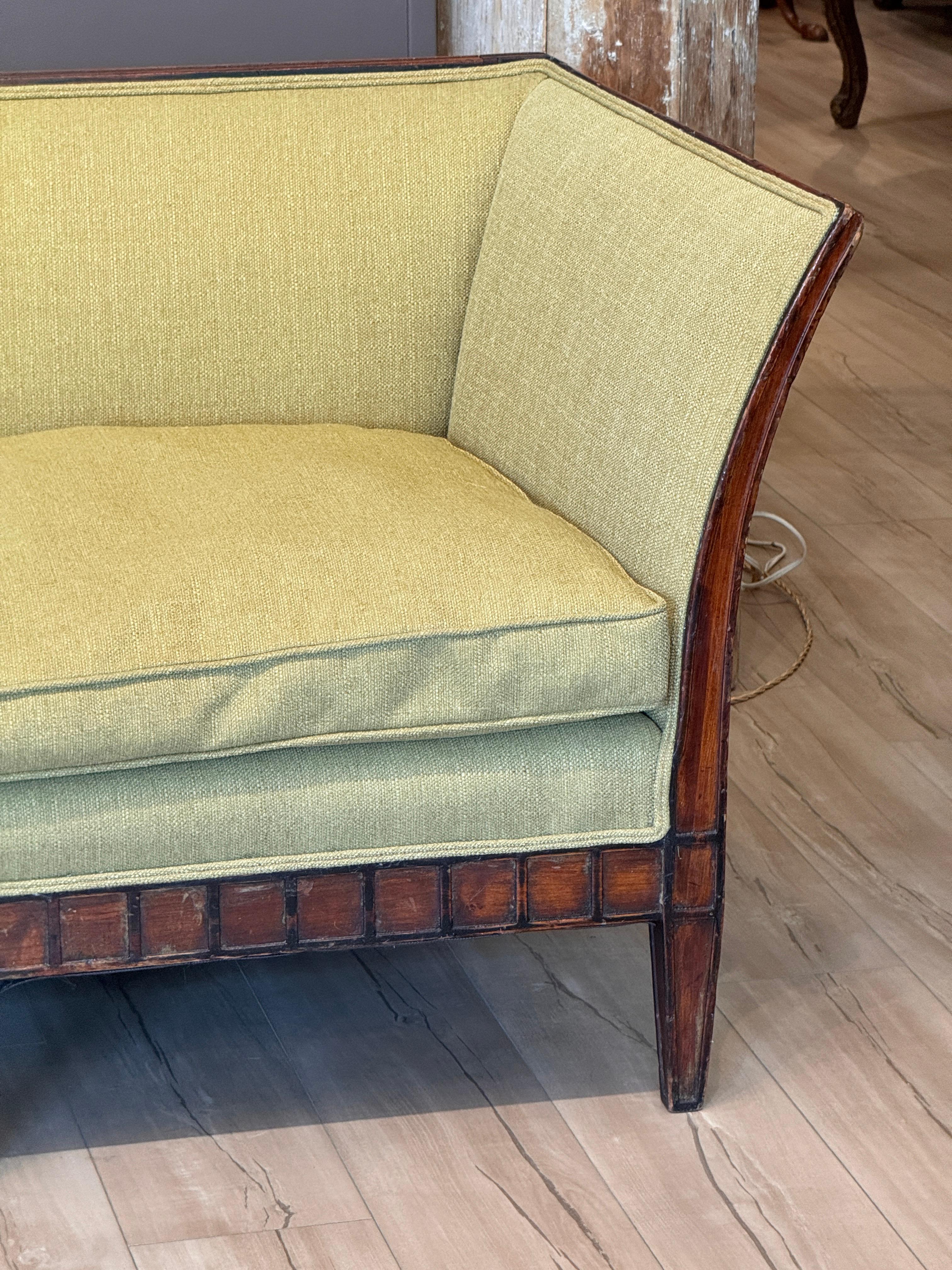 Early 19th Century Italian Upholstered Sofa With Carved Walnut Frame For Sale 3
