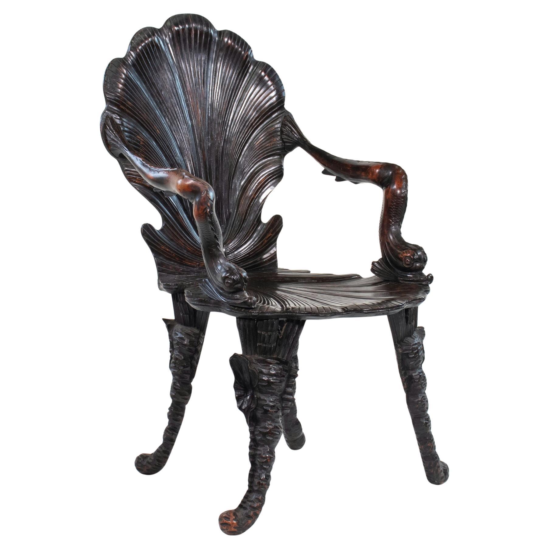 Early 19th Century Italian Walnut Grotto Chair For Sale