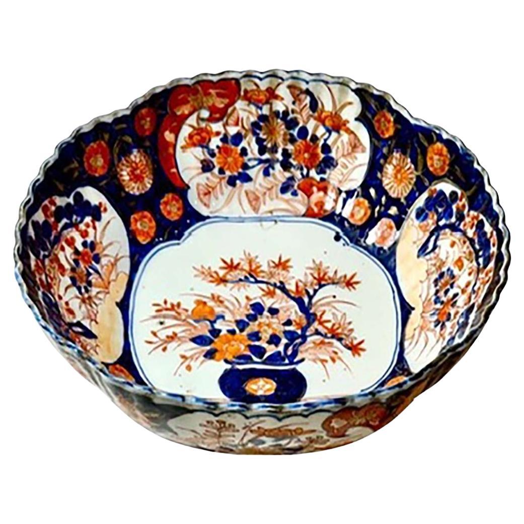 Early 19th Century Japanese Imari Porcelain Bowl For Sale