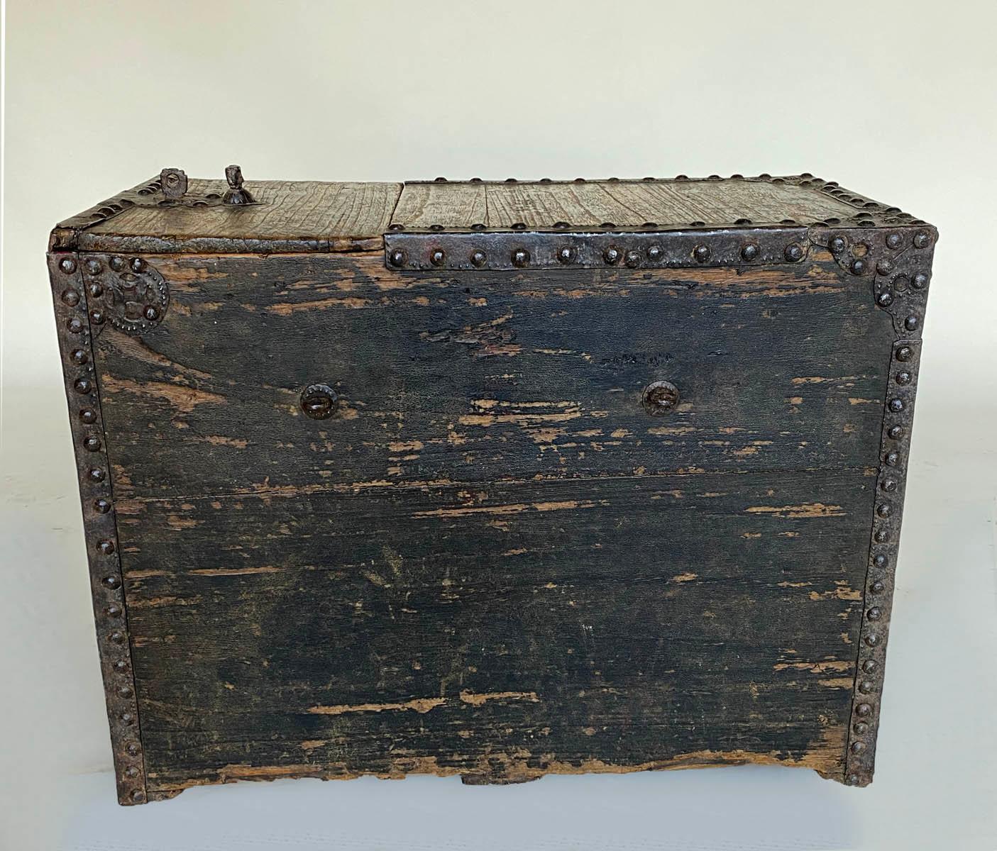 Rustic Early 19th Century Japanese Shop Box