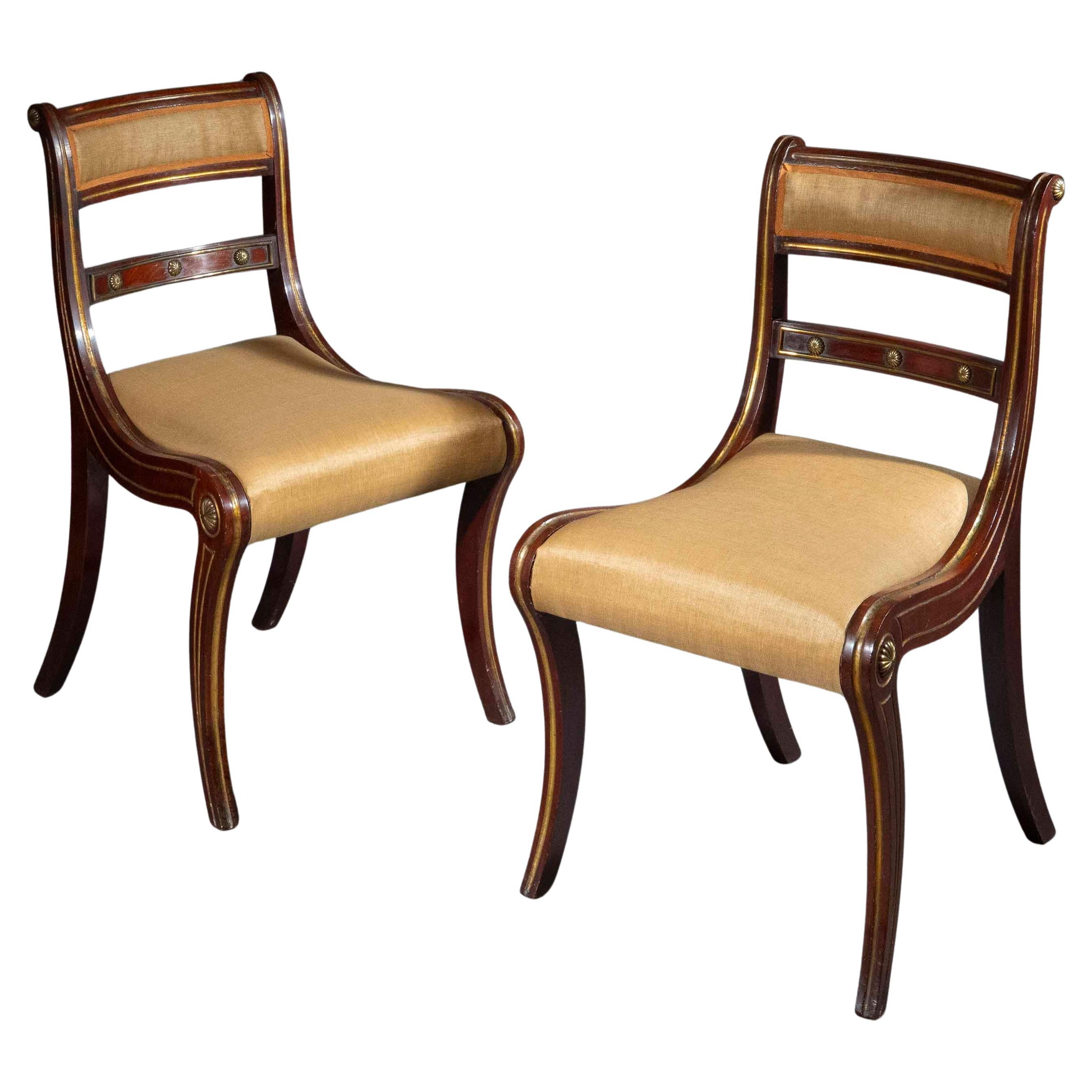 Sedie Klismos dell'inizio del XIX secolo