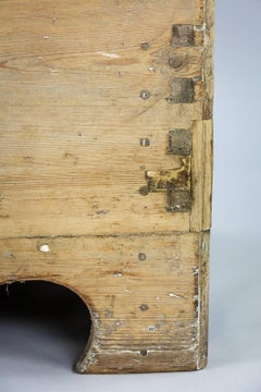 Early 19th Century Large Swedish Pine Trundle Settle