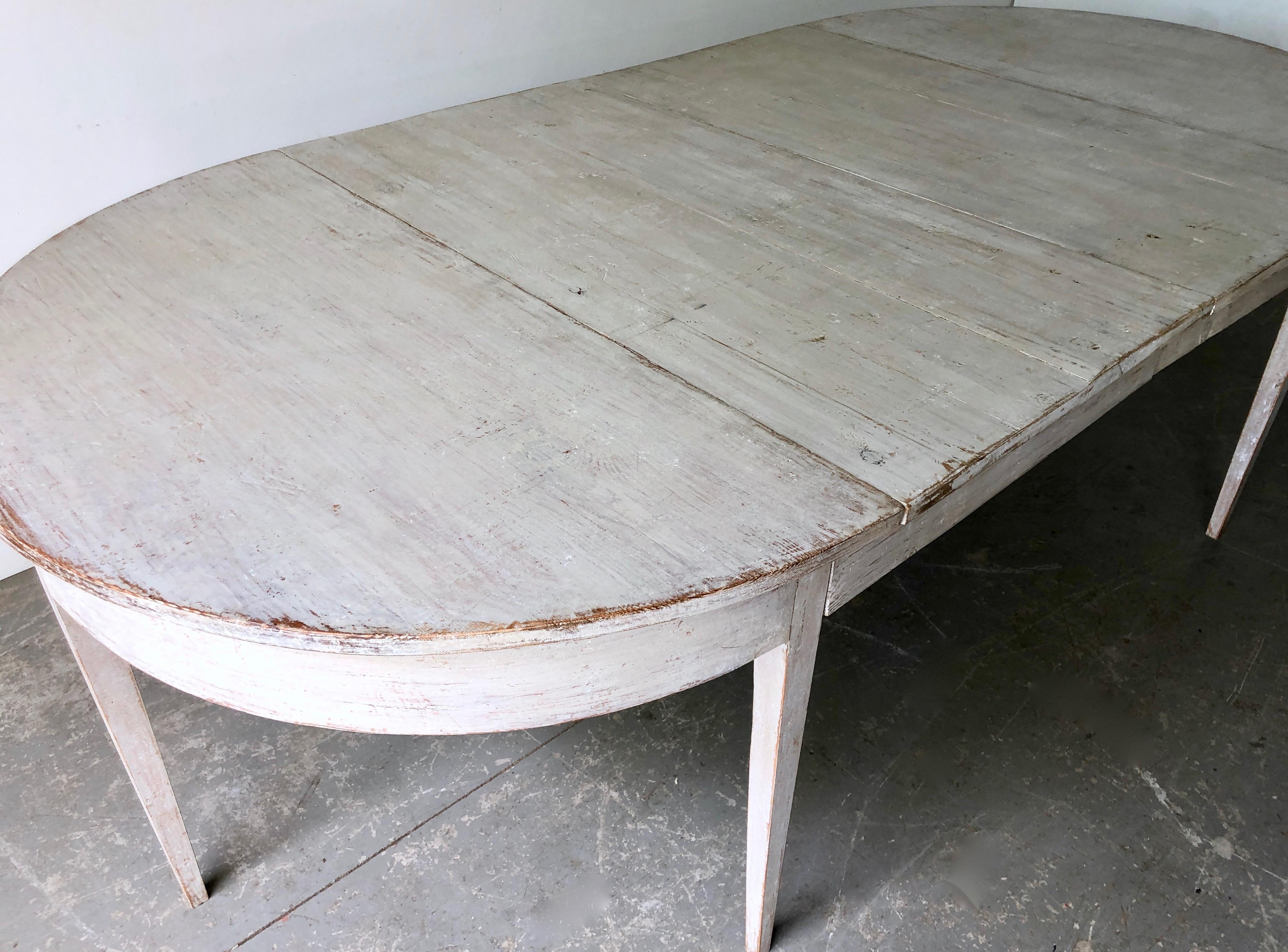 Early 19th Century Later Painted Swedish Gustavian Period Extending Table 5