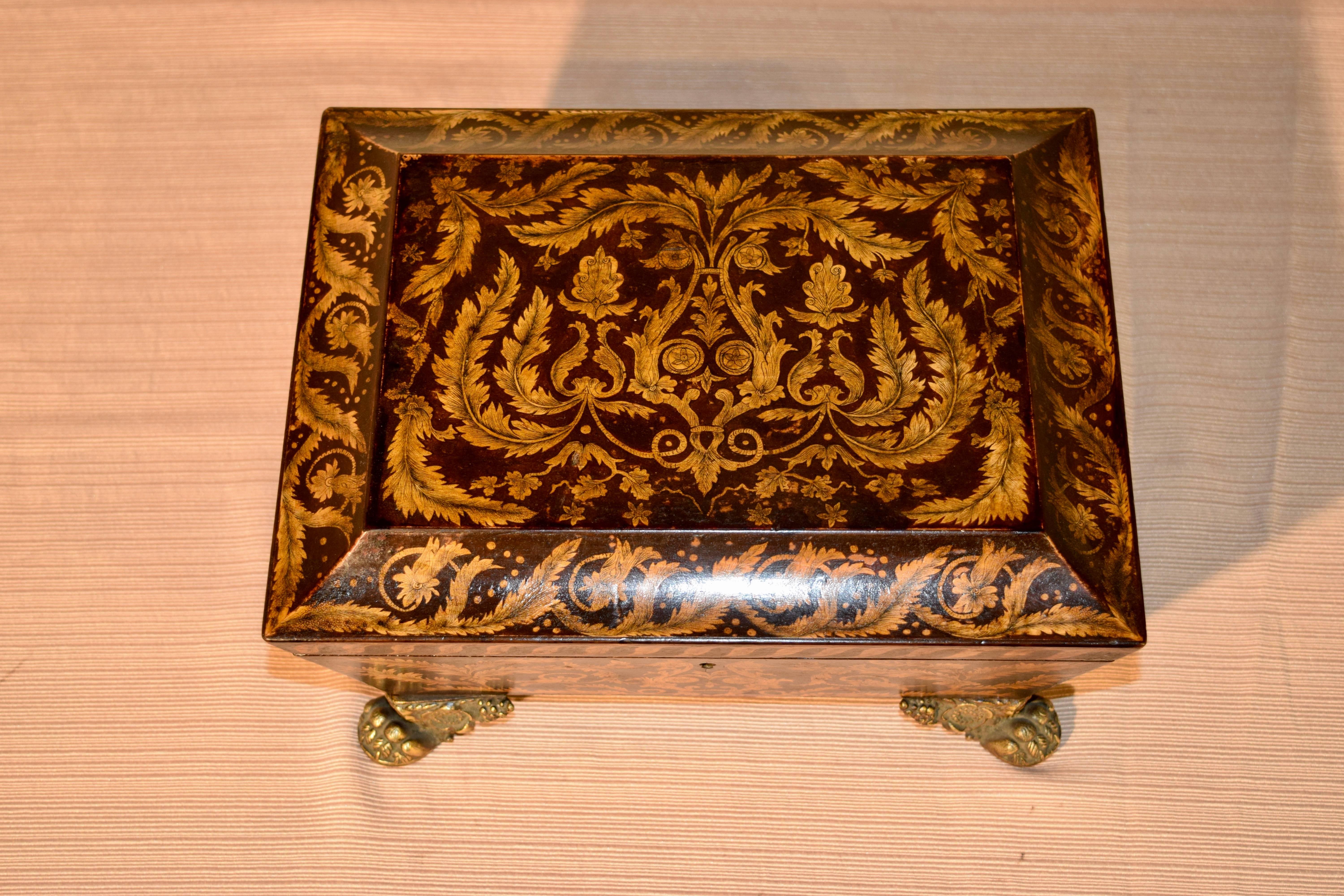 Early 19th Century Leather Dresser Box In Excellent Condition In High Point, NC