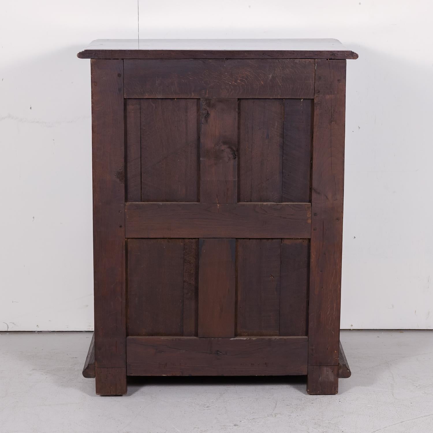 Early 19th Century Louis XIII Oak Jam Cabinet or Confiturier from Normandy For Sale 12