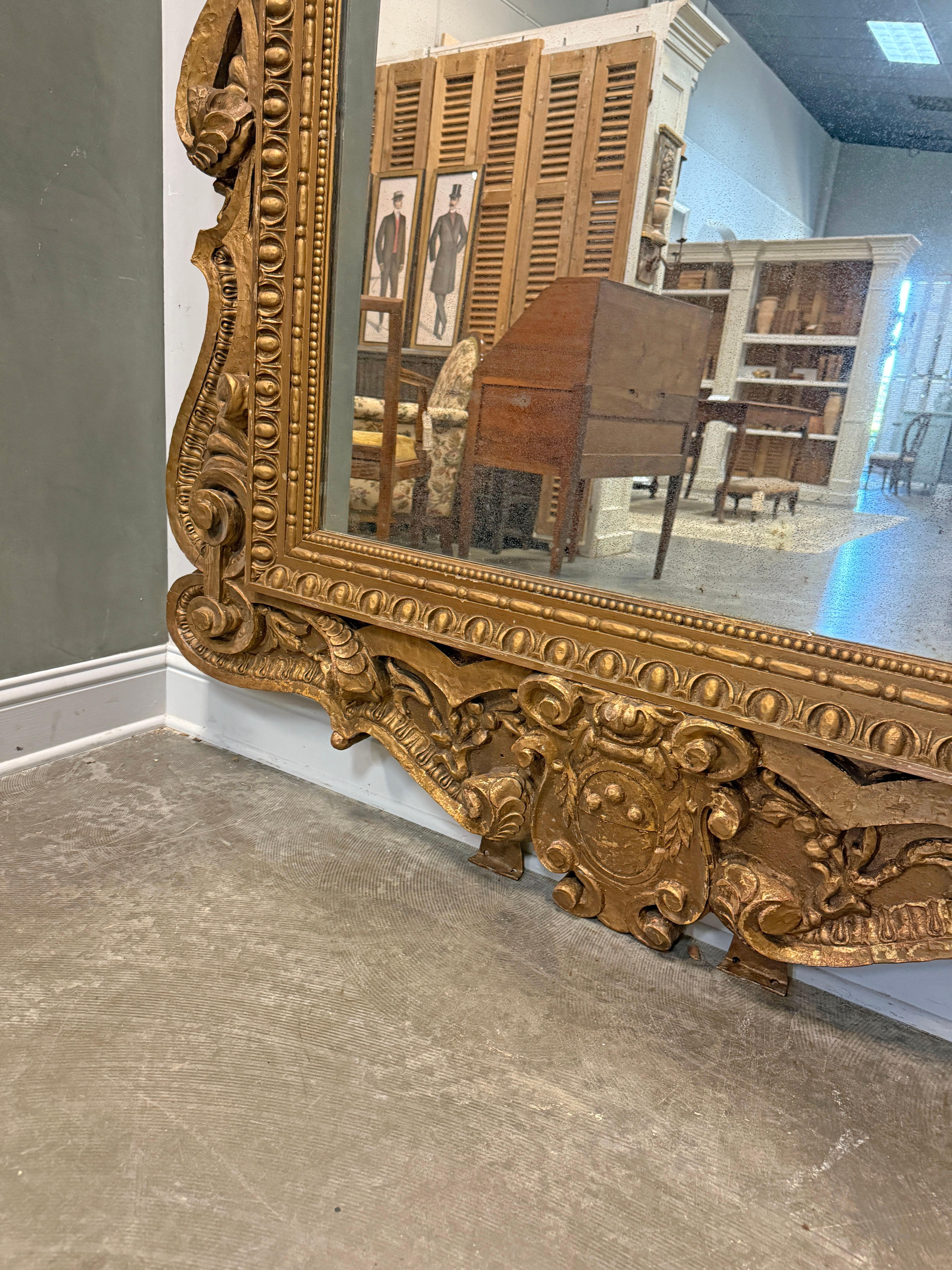 Frühes 19. Jahrhundert Louis XIV-Stil Französisch gemalt Gold Spiegel im Zustand „Gut“ im Angebot in Houston, US