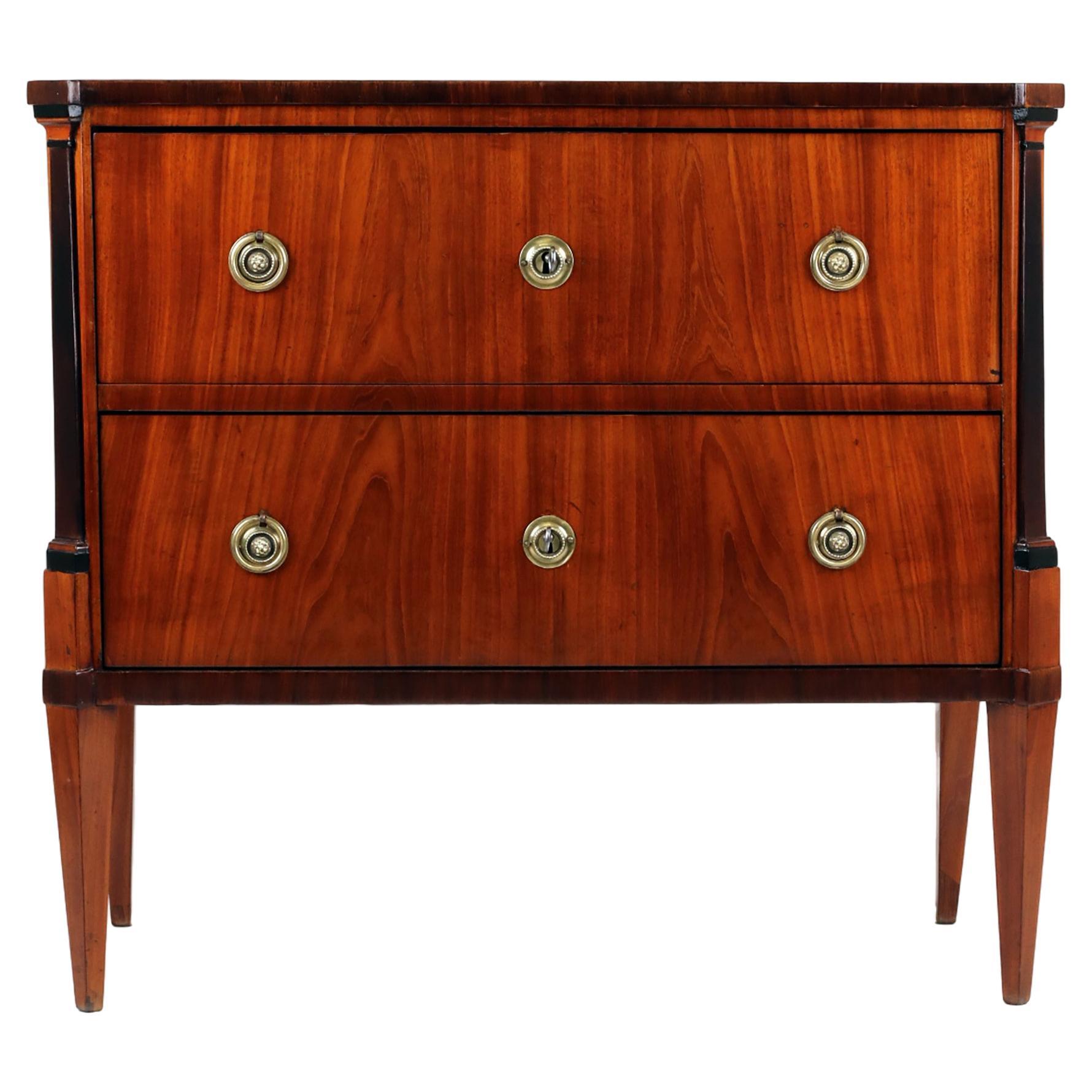 German Early 19th Century Louis XVI small Chest of Drawers For Sale