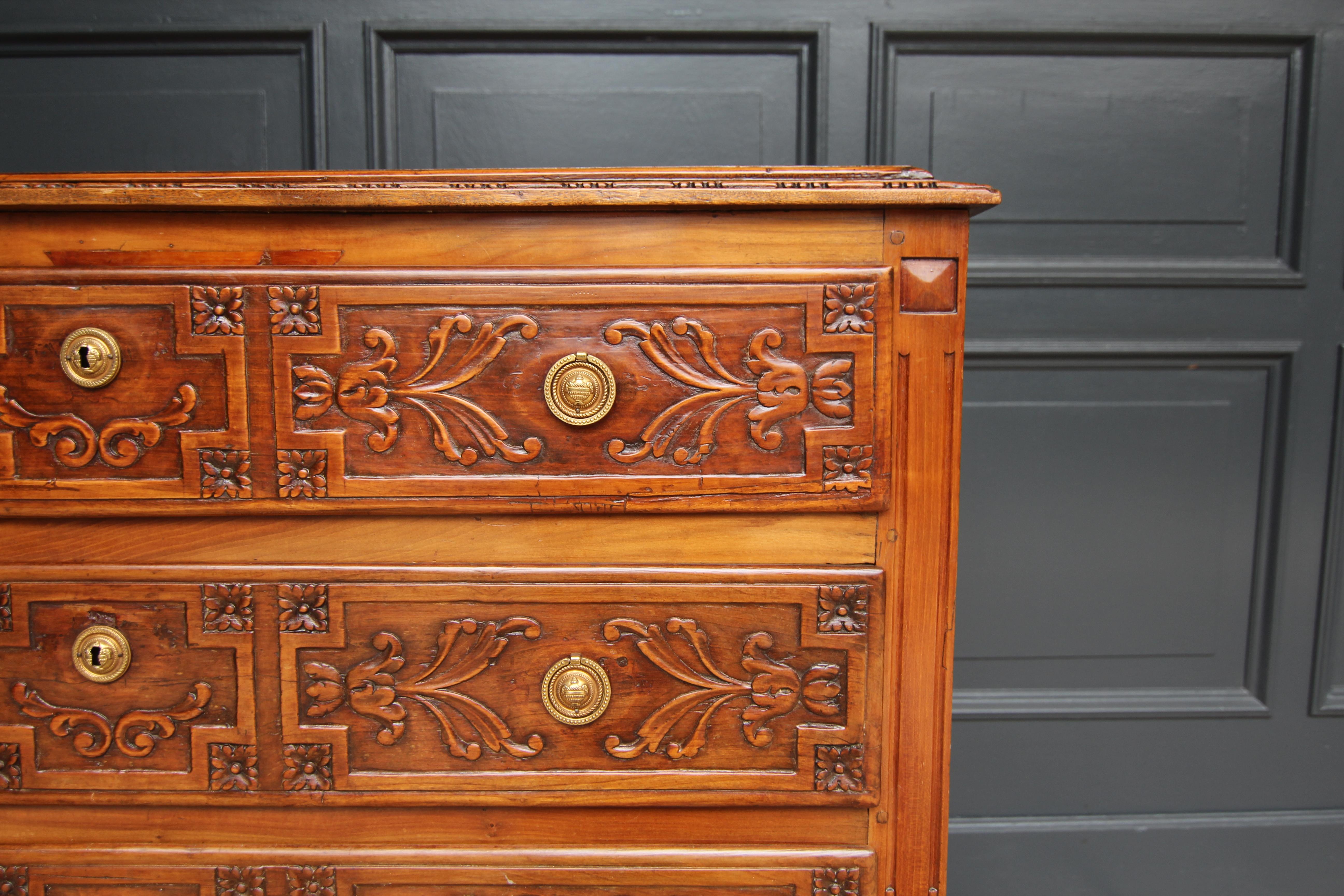 Early 19th Century Louis XVI Style Cherry Wood Chest of Drawers For Sale 13