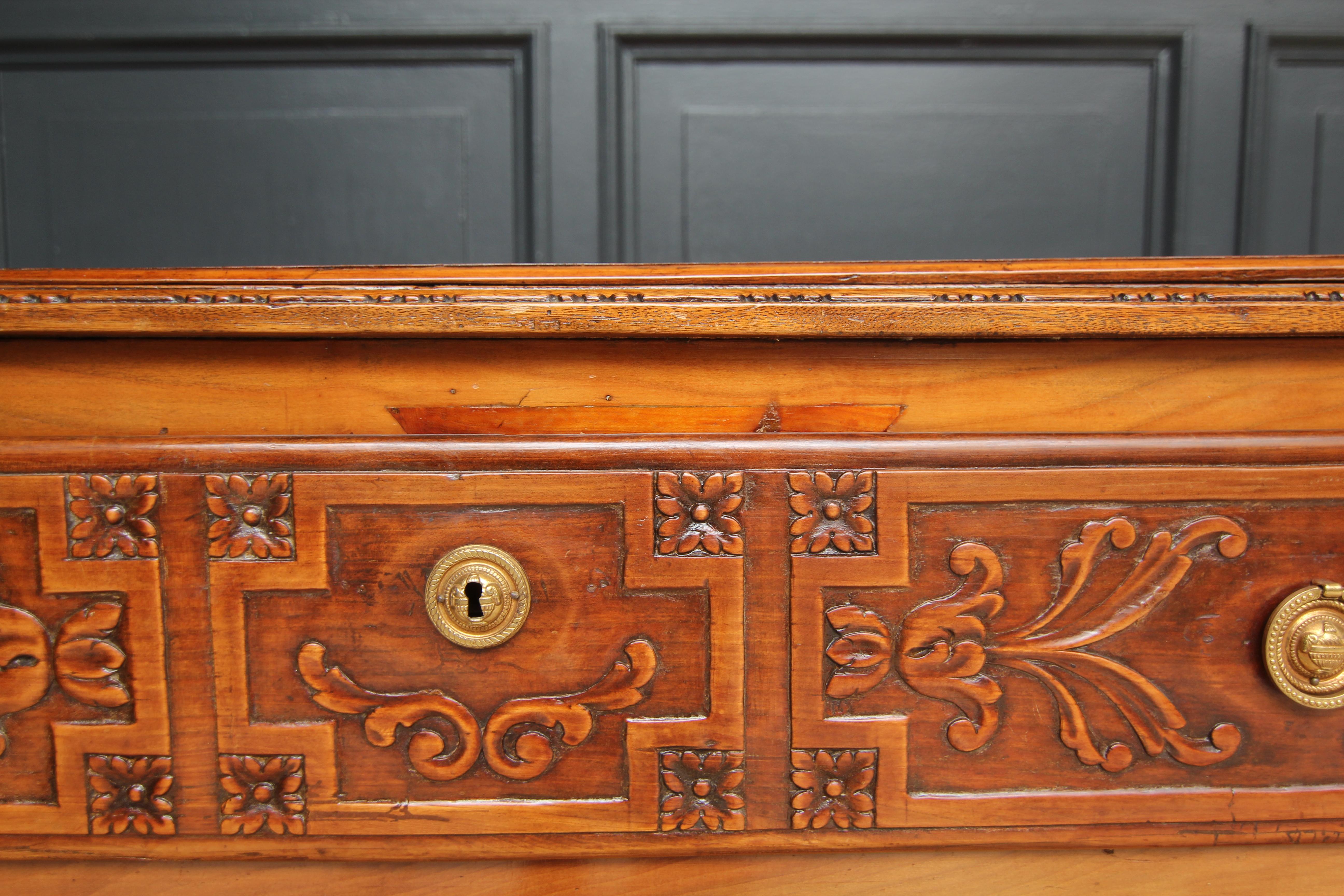 Early 19th Century Louis XVI Style Cherry Wood Chest of Drawers For Sale 15