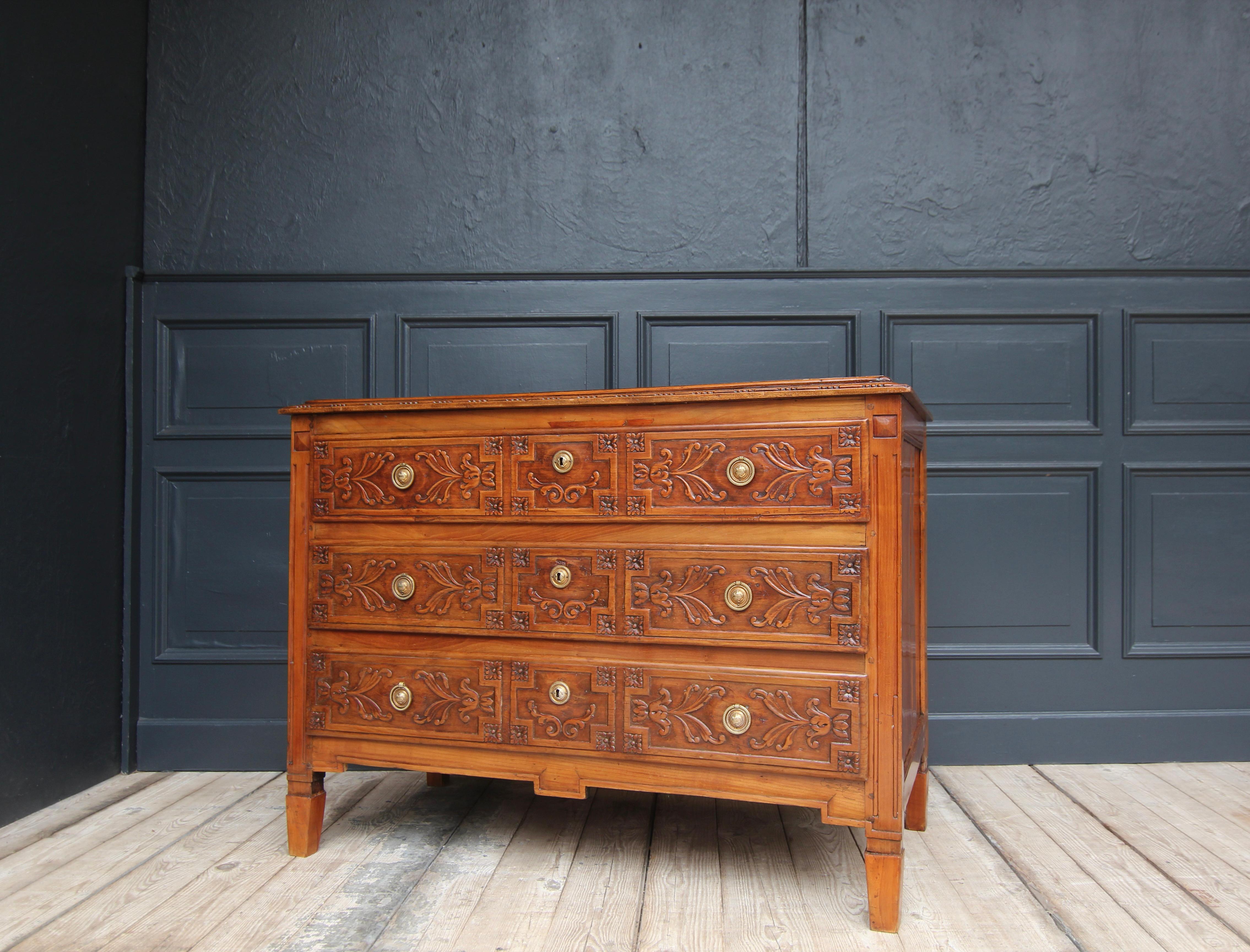 European Early 19th Century Louis XVI Style Cherry Wood Chest of Drawers For Sale