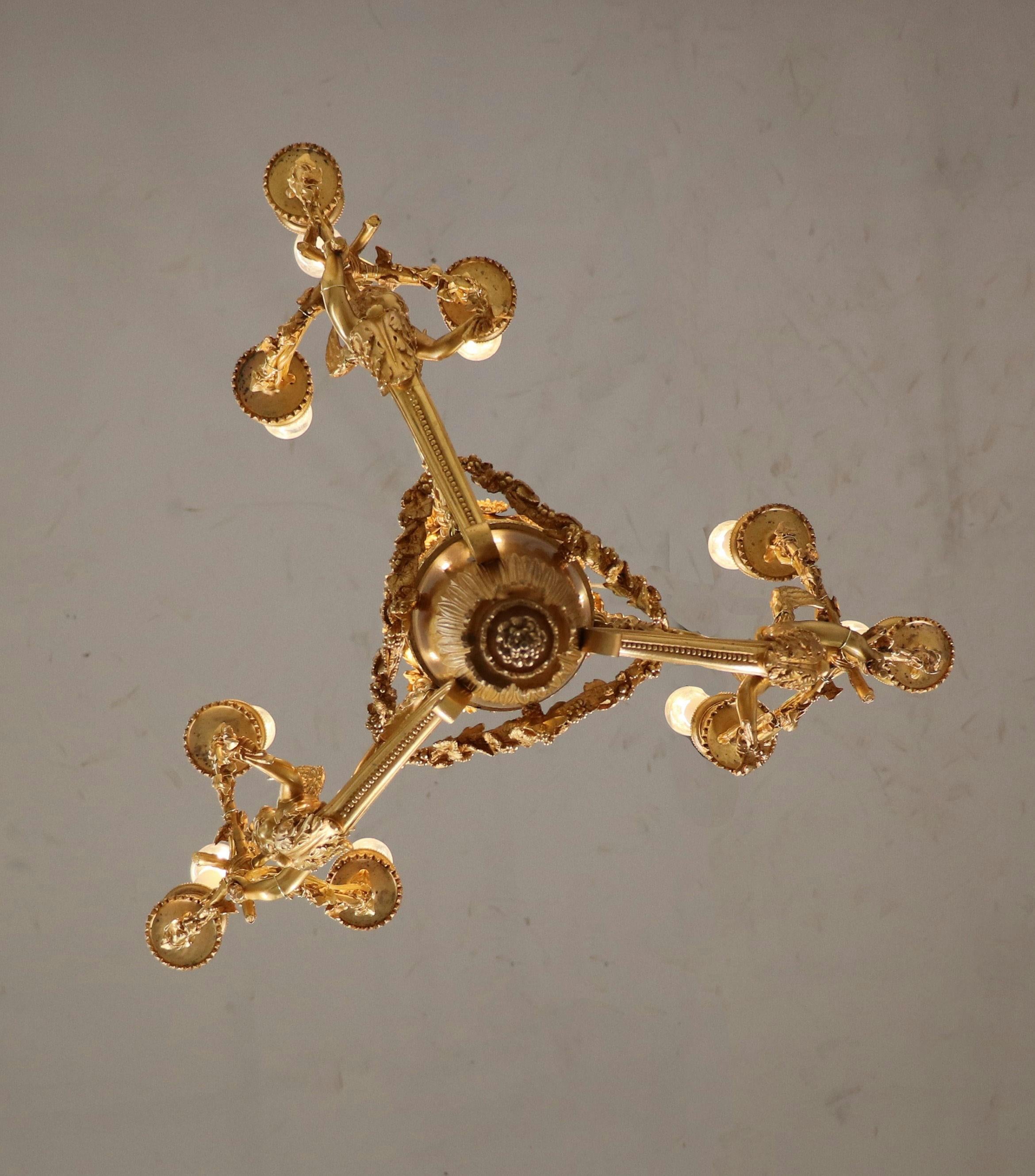 Early 19th Century Louis XVI Style Doré Bronze Cherub Putti Chandelier For Sale 6