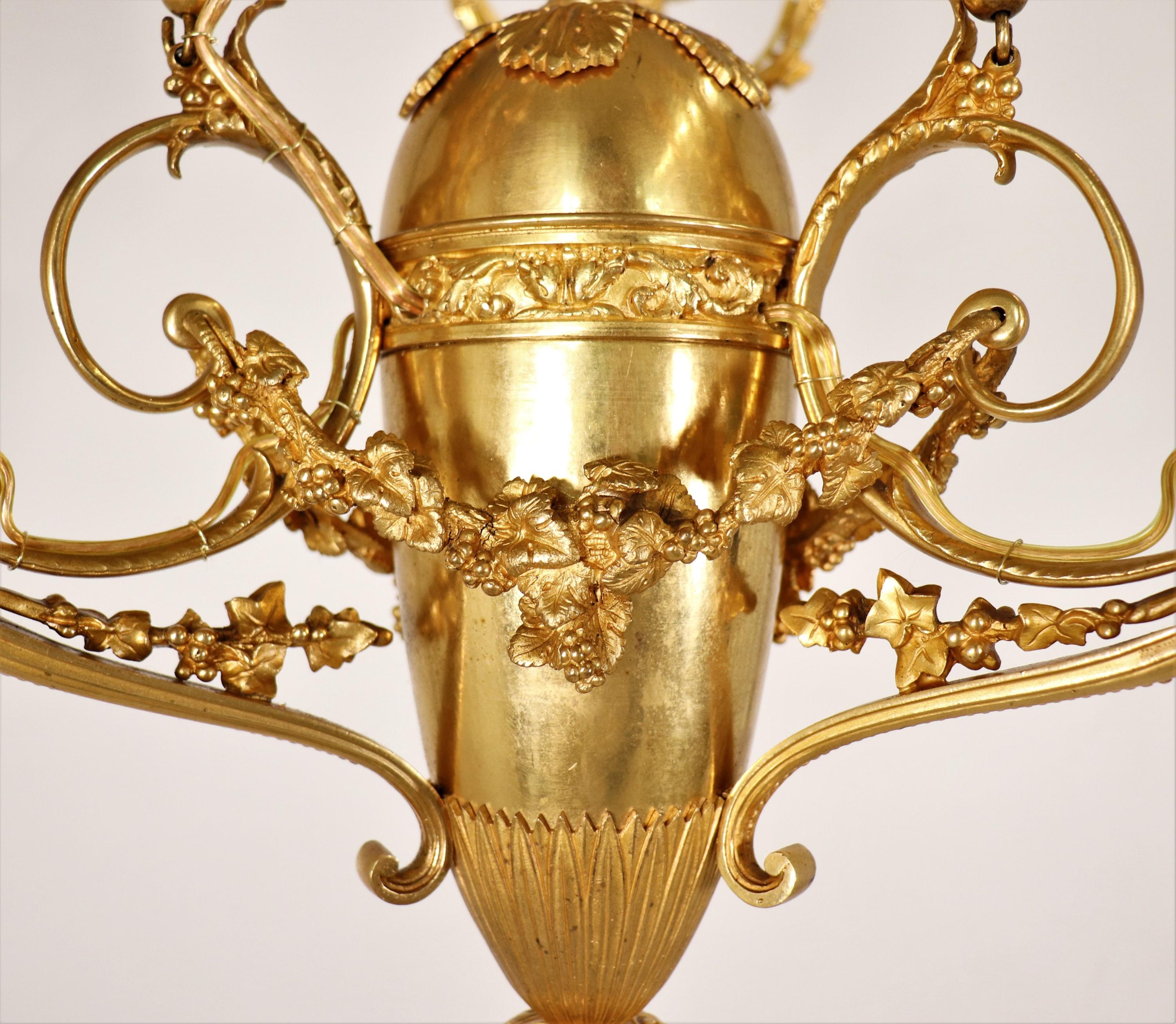 Early 19th Century Louis XVI Style Doré Bronze Cherub Putti Chandelier For Sale 2