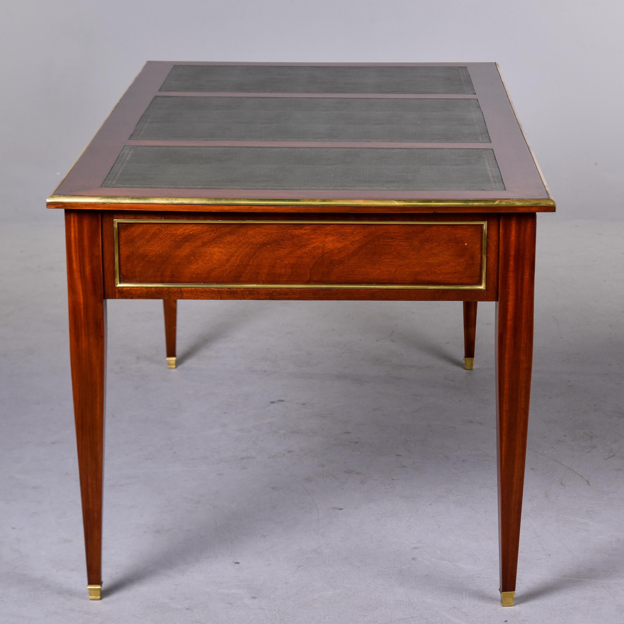 Early 19th Century Louis XVI Style Large Mahogany Desk with Green Leather Top For Sale 7