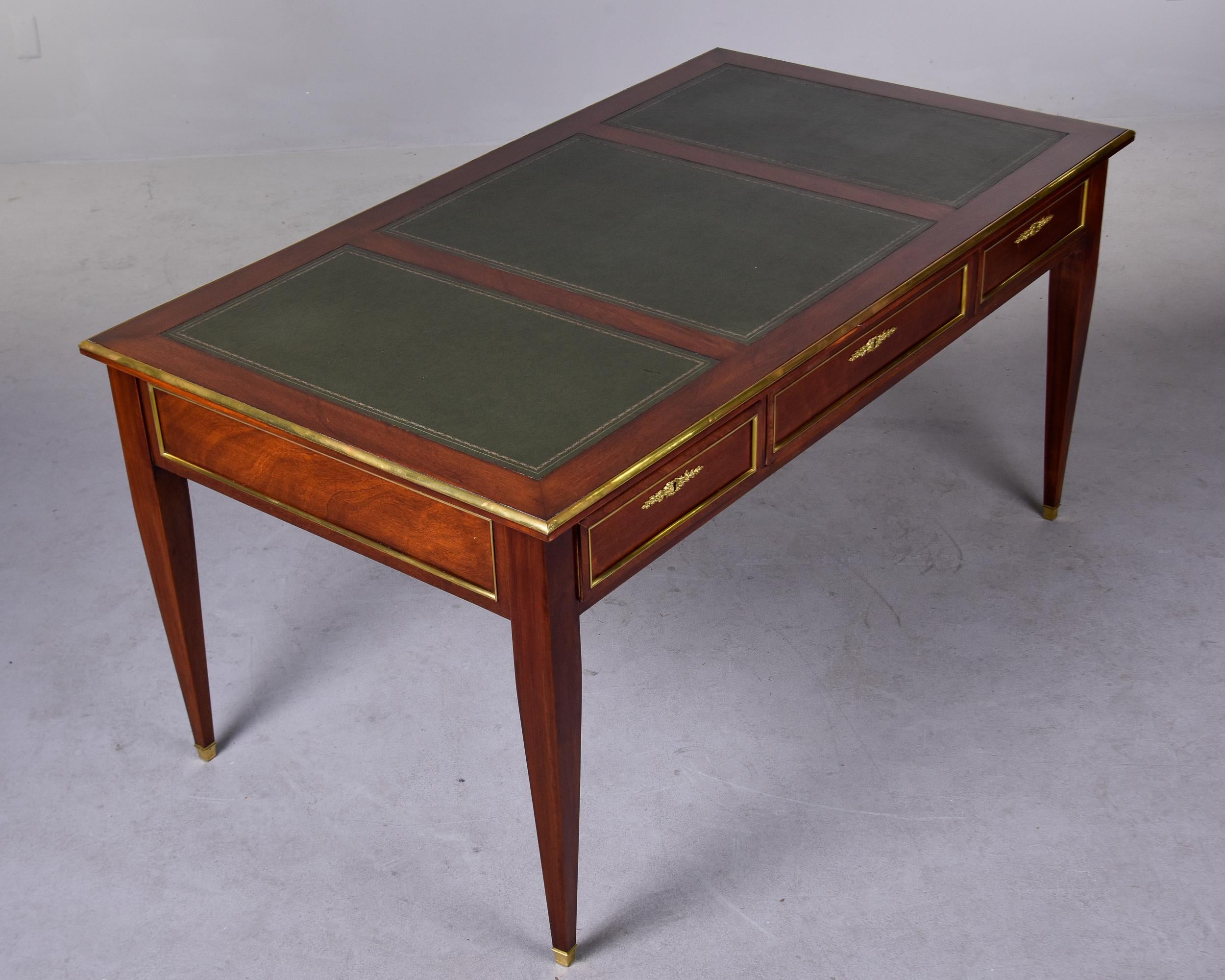 Early 19th Century Louis XVI Style Large Mahogany Desk with Green Leather Top For Sale 9