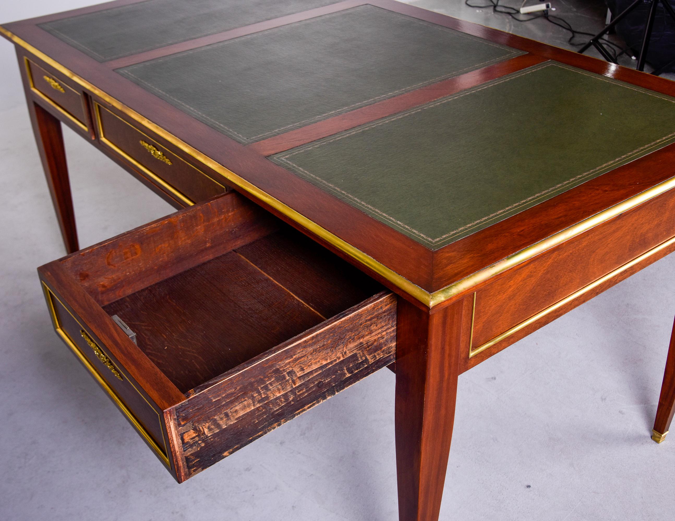 Early 19th Century Louis XVI Style Large Mahogany Desk with Green Leather Top For Sale 3
