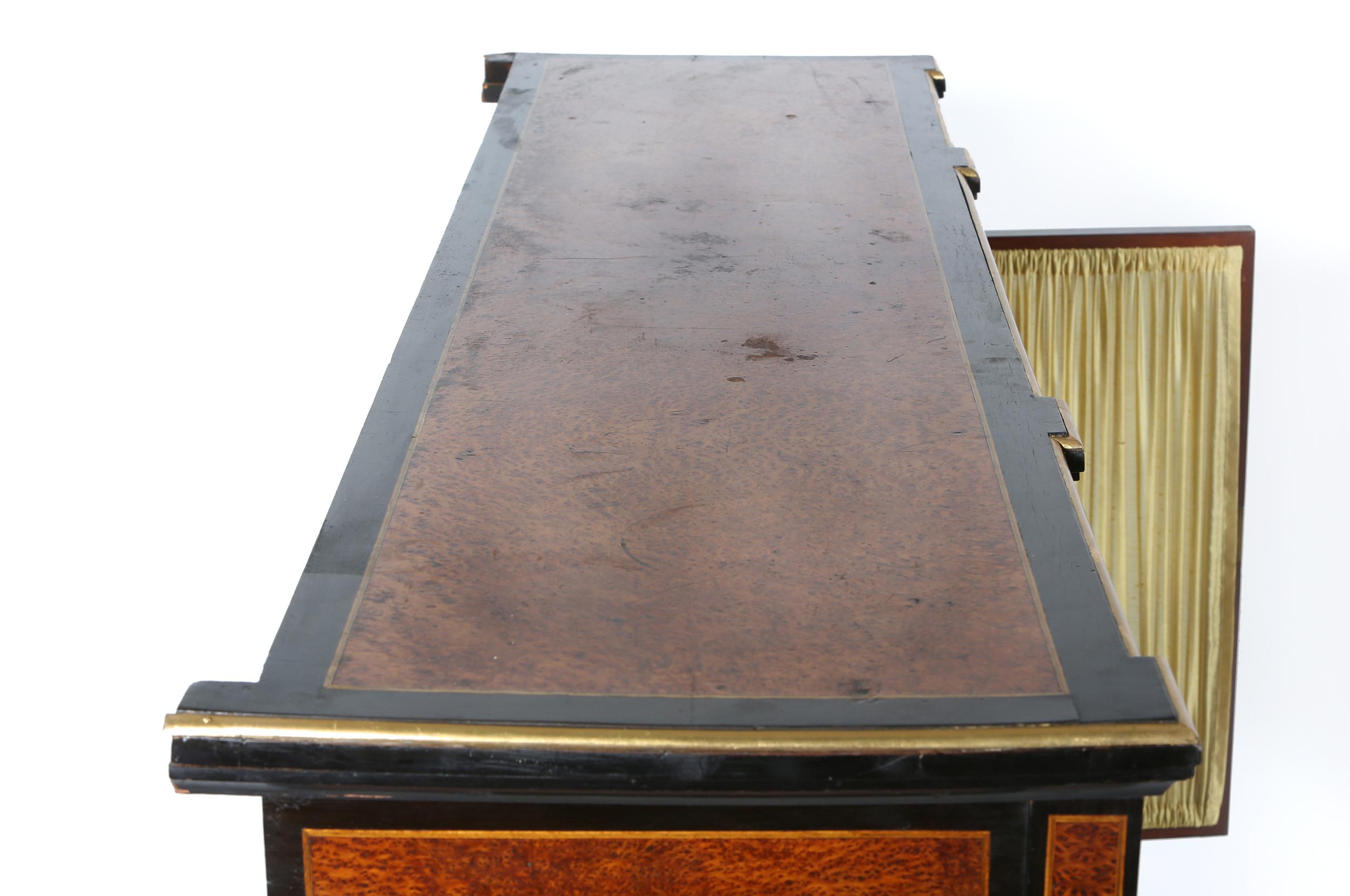 Sideboard / Schrank im Louis-XVI-Stil des frühen 19. Jahrhunderts im Angebot 1