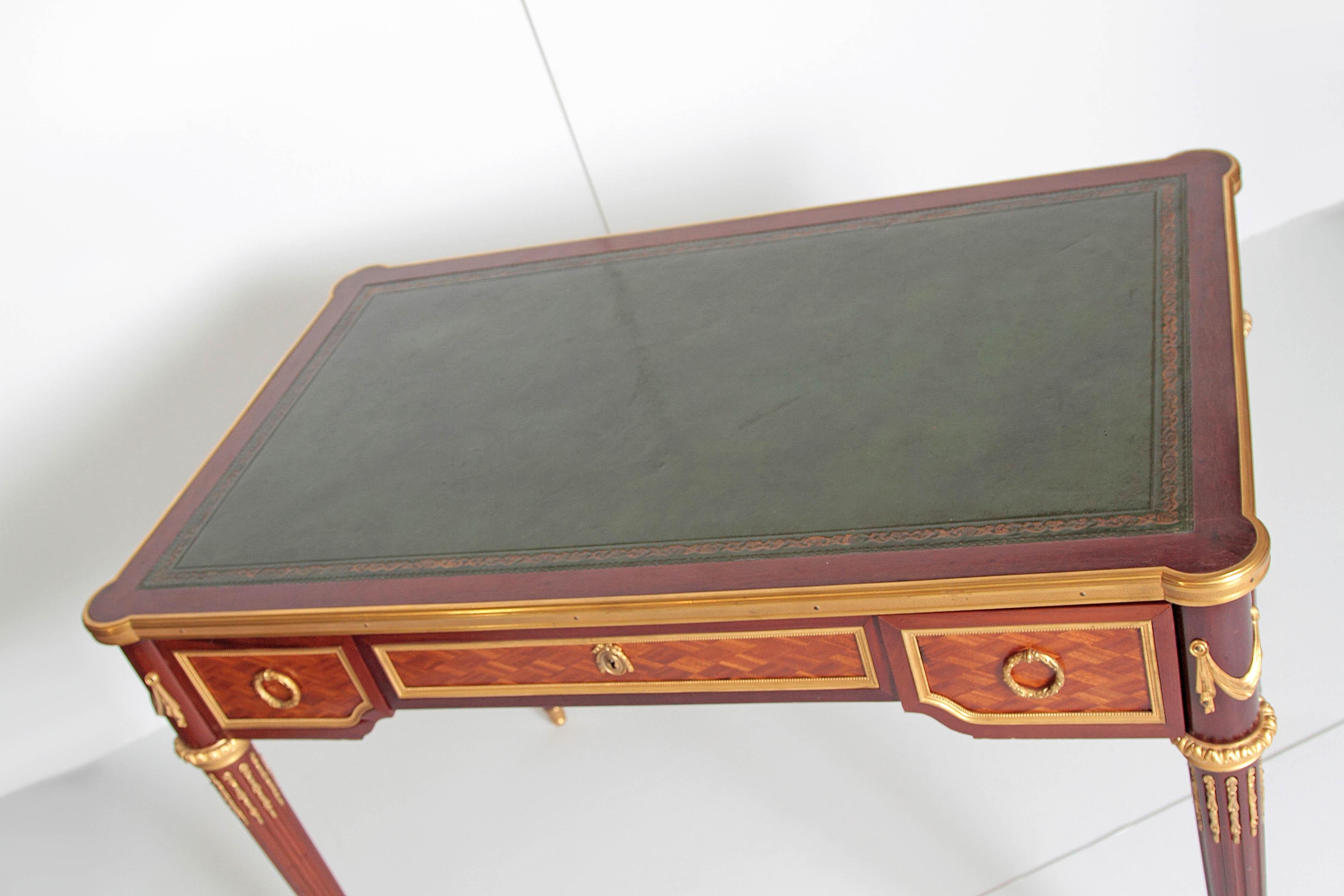 Early 19th Century Louis XVI Style Writing Table with Green Leather Top 4