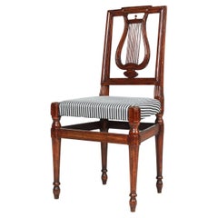 Leier-Stuhl aus dem frühen 19. Jahrhundert