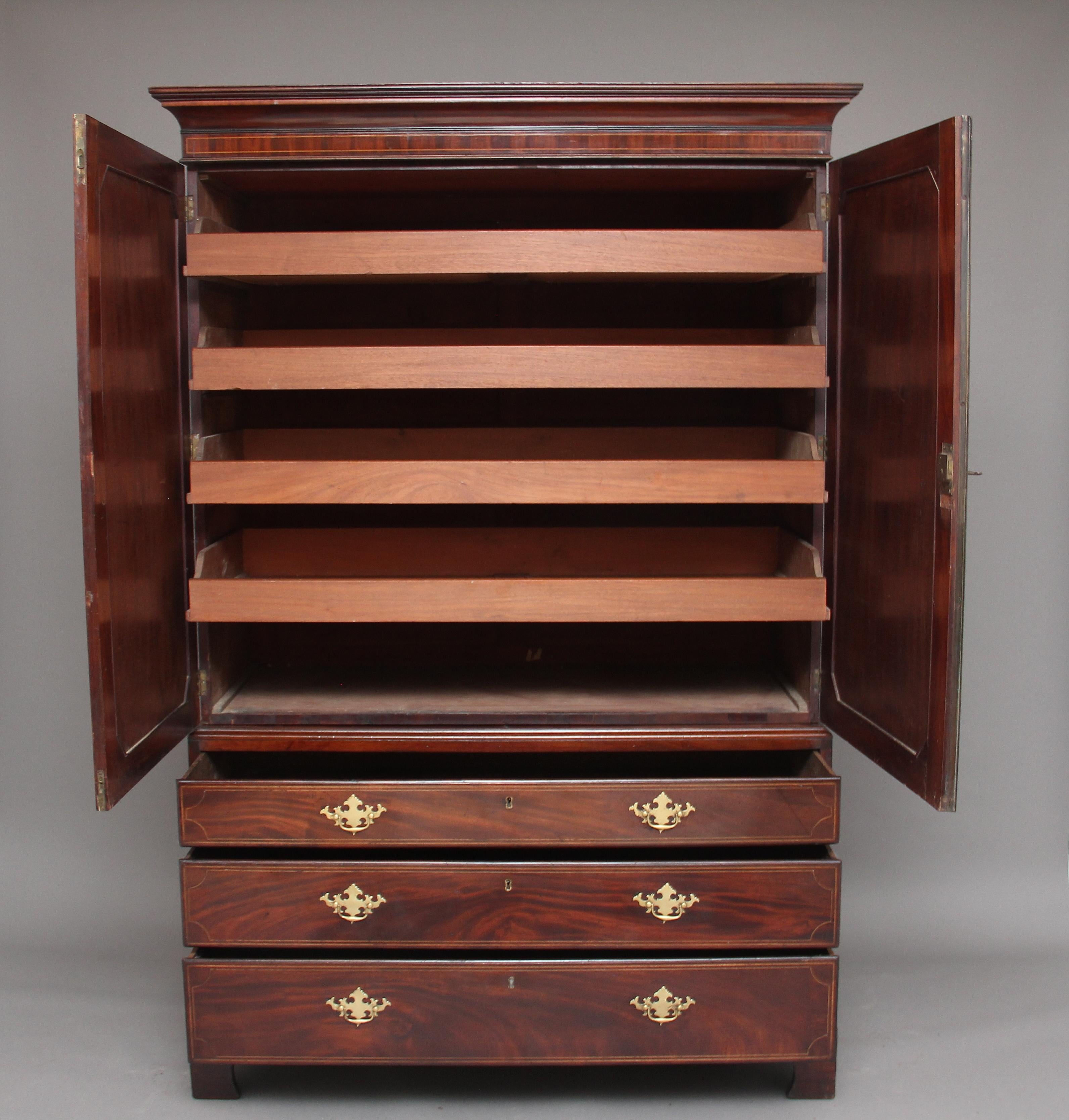 Early 19th Century Mahogany and Inlaid Press Cupboard In Good Condition In Martlesham, GB