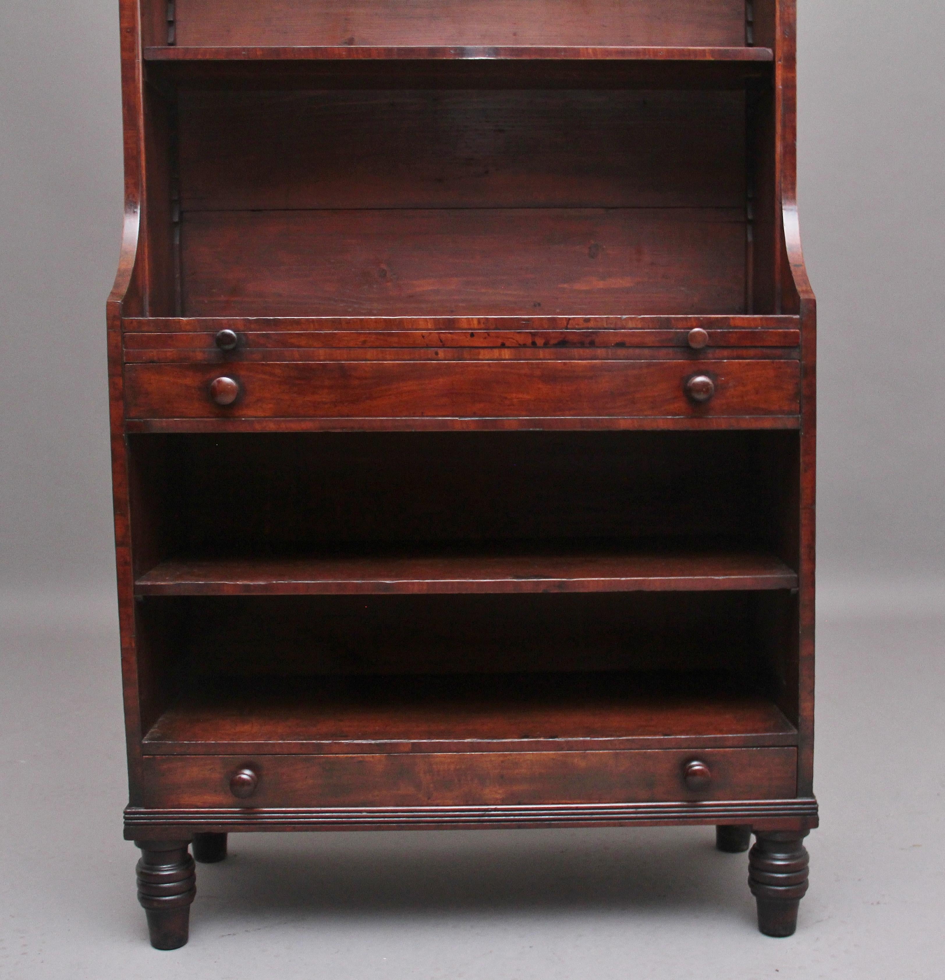 Early 19th Century Mahogany Bookcase 1