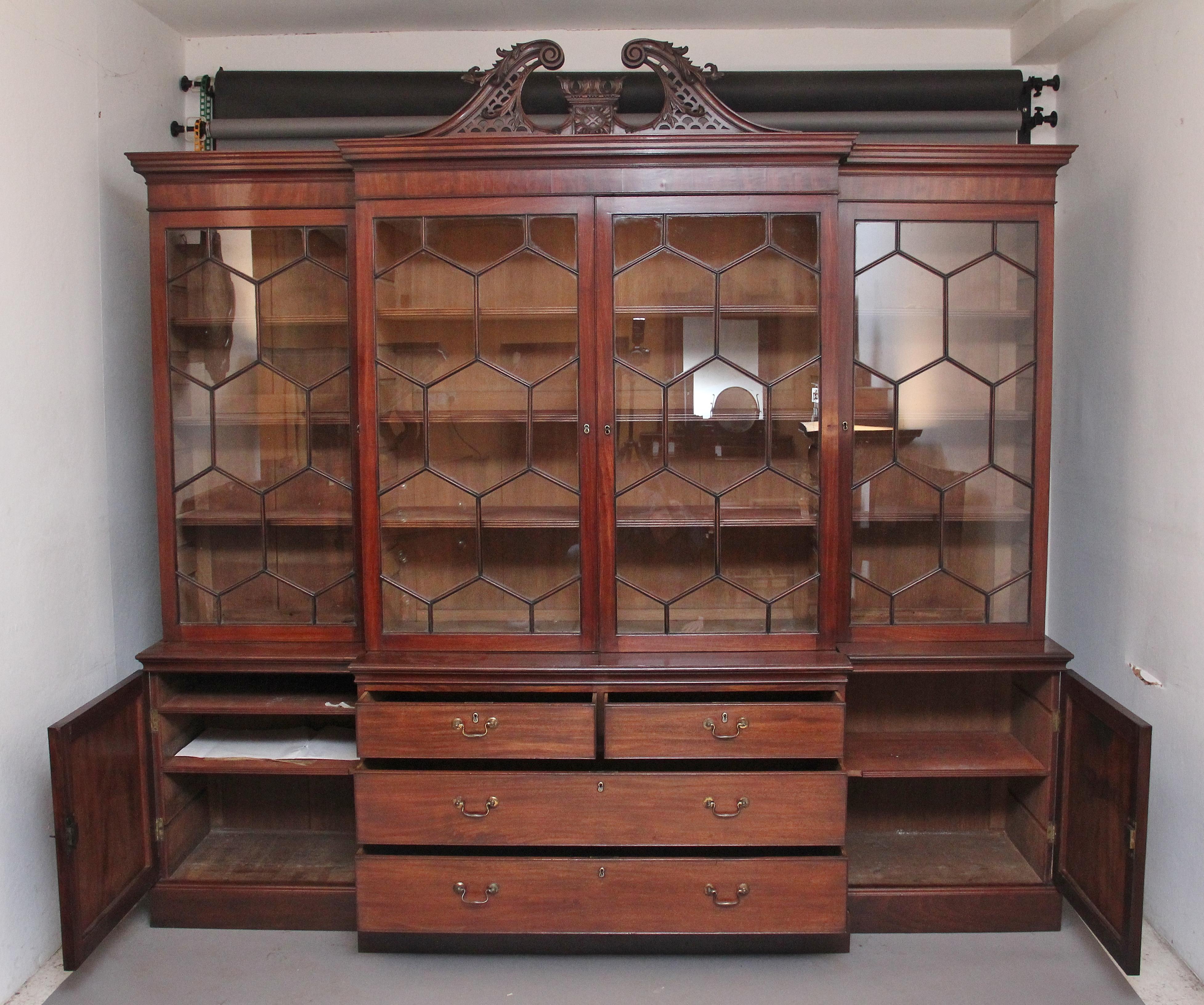 Georgian Early 19th Century Mahogany Breakfront Bookcase