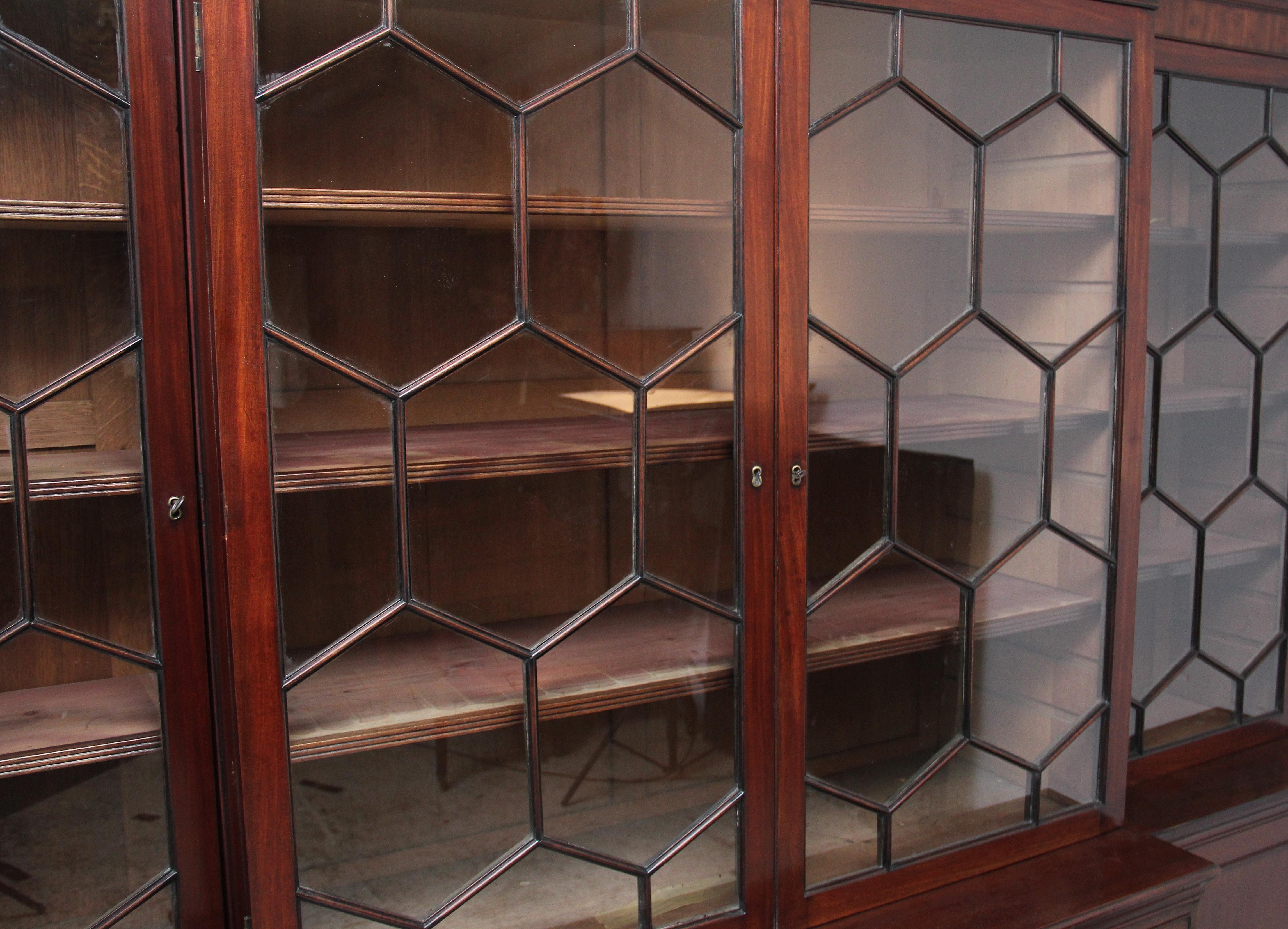 Early 19th Century Mahogany Breakfront Bookcase 4