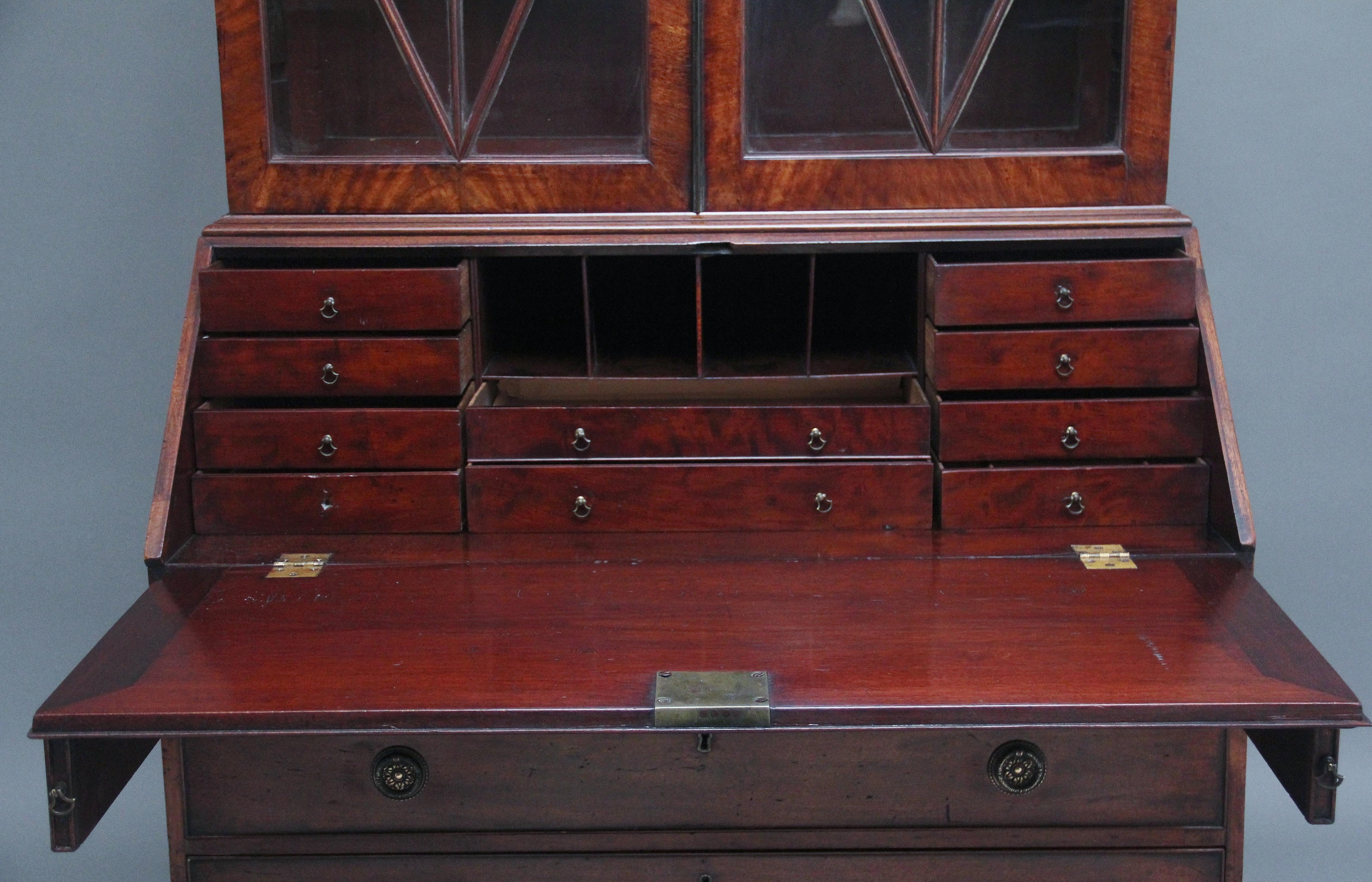 Early 19th Century mahogany bureau bookcase For Sale 2
